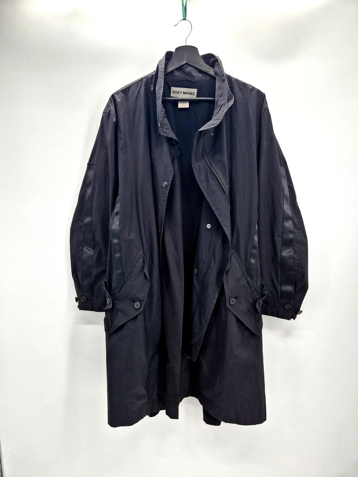 Issey Miyake Issey Miyake AW 2009 Bondage Parachute Origami Parka