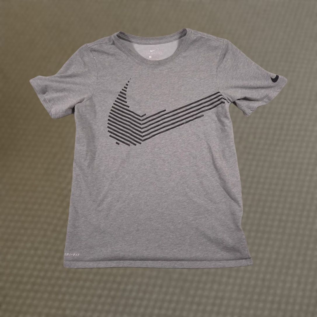 Nike Nike Dri-FIT Shirt Mens Small Gray Crewneck Short Sleeve Swoosh Graphic Athletic Tee Nike Tee Size US S / EU 44-46 / 1 - 1 Thumbnail