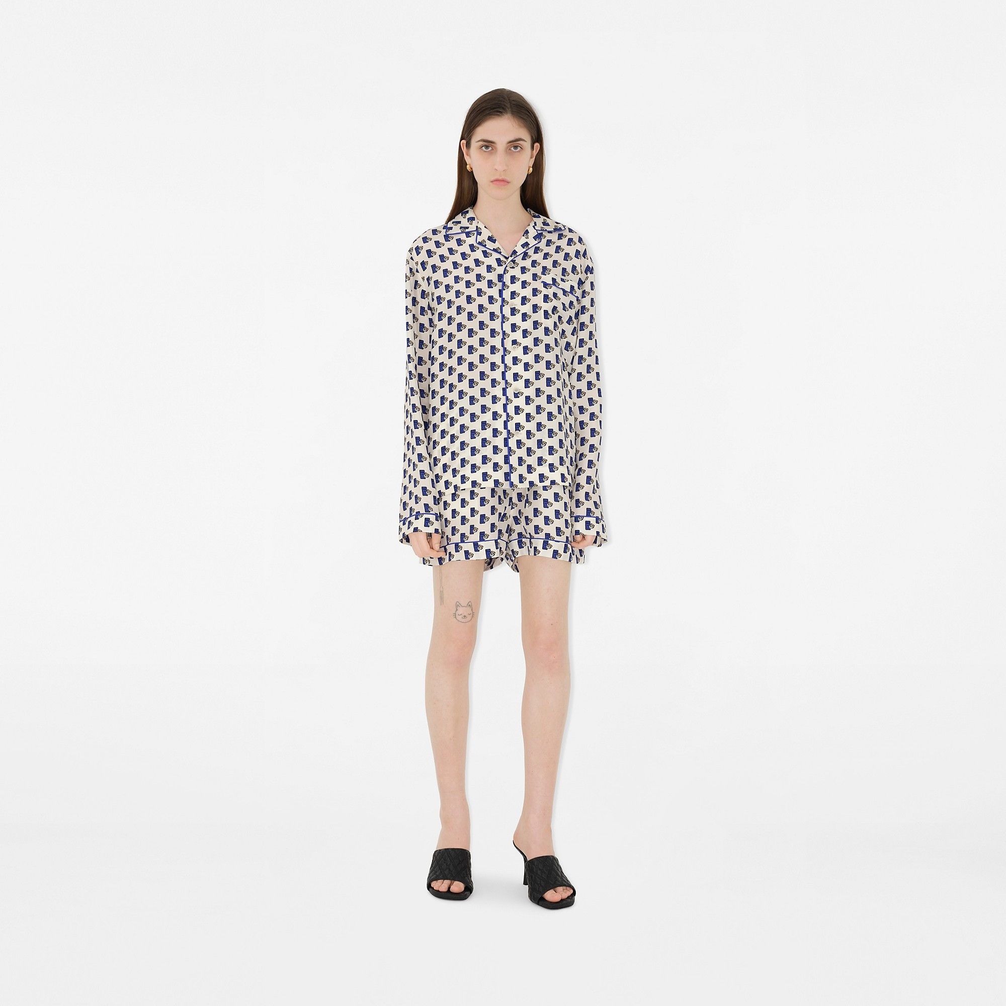Burberry o1w1db10426 Postbox Silk Pyjama Shirt in Multicolor Size L / US 10 / IT 46 - 2 Thumbnail