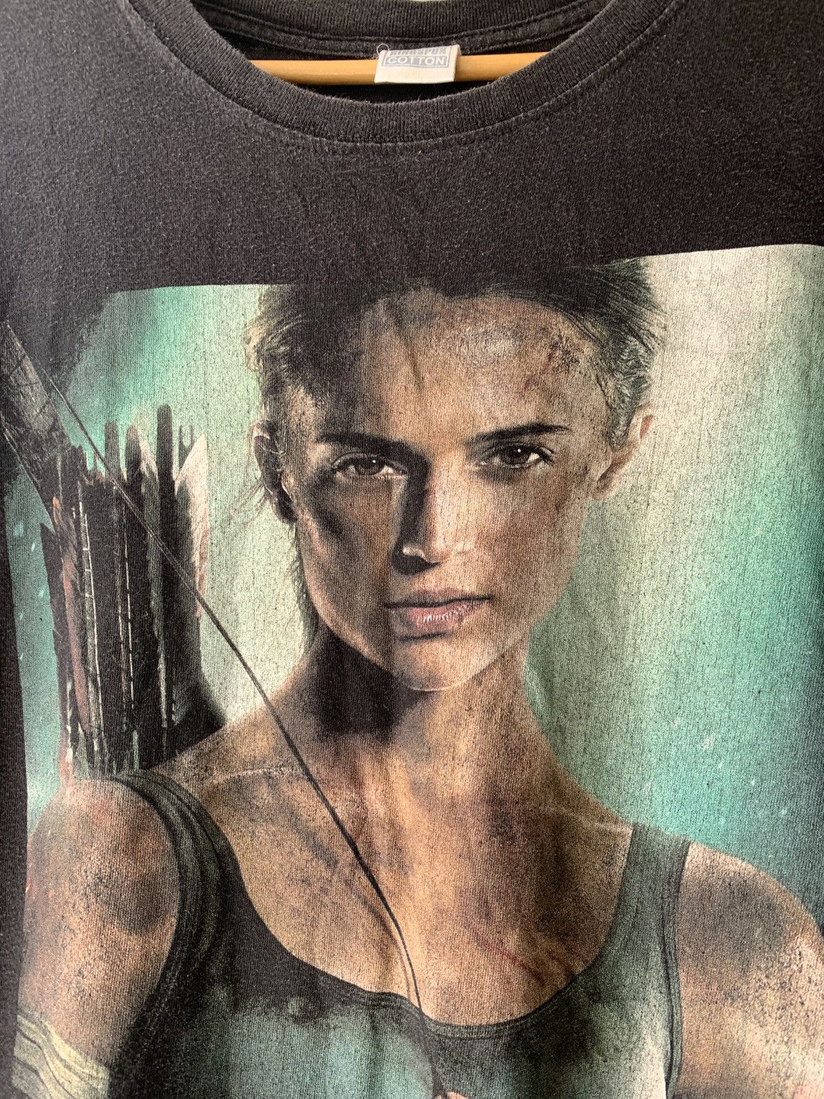 Vintage 🔥Vintage Tomb Raider Alicia Vikander is Lara Croft T-shirt Size US XXL / EU 58 / 5 - 4 Thumbnail