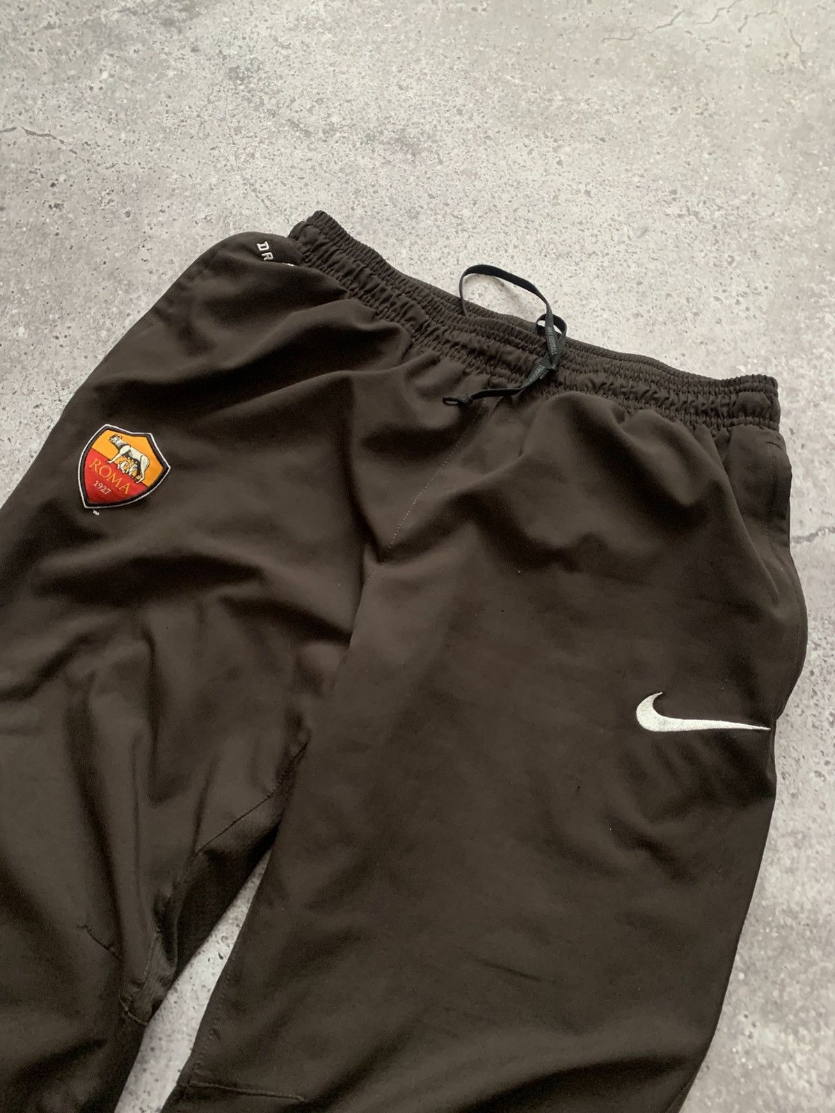 Nike 🔥NIKE ROMA VINTAGE DRILL SOCCER SWEATPANTS Size US 30 / EU 46 - 4 Thumbnail