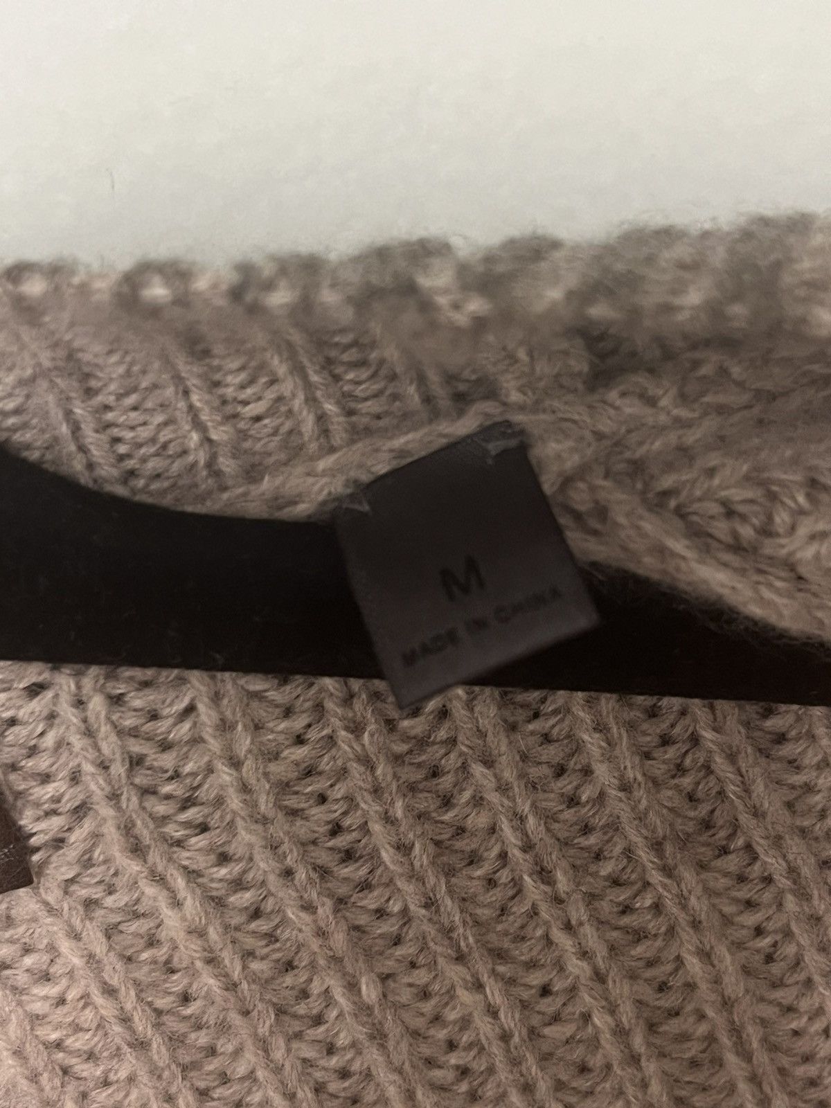 John Varvatos Destroyed Cashmere Distressed cardigan. Med Size US M / EU 48-50 / 2 - 11 Thumbnail