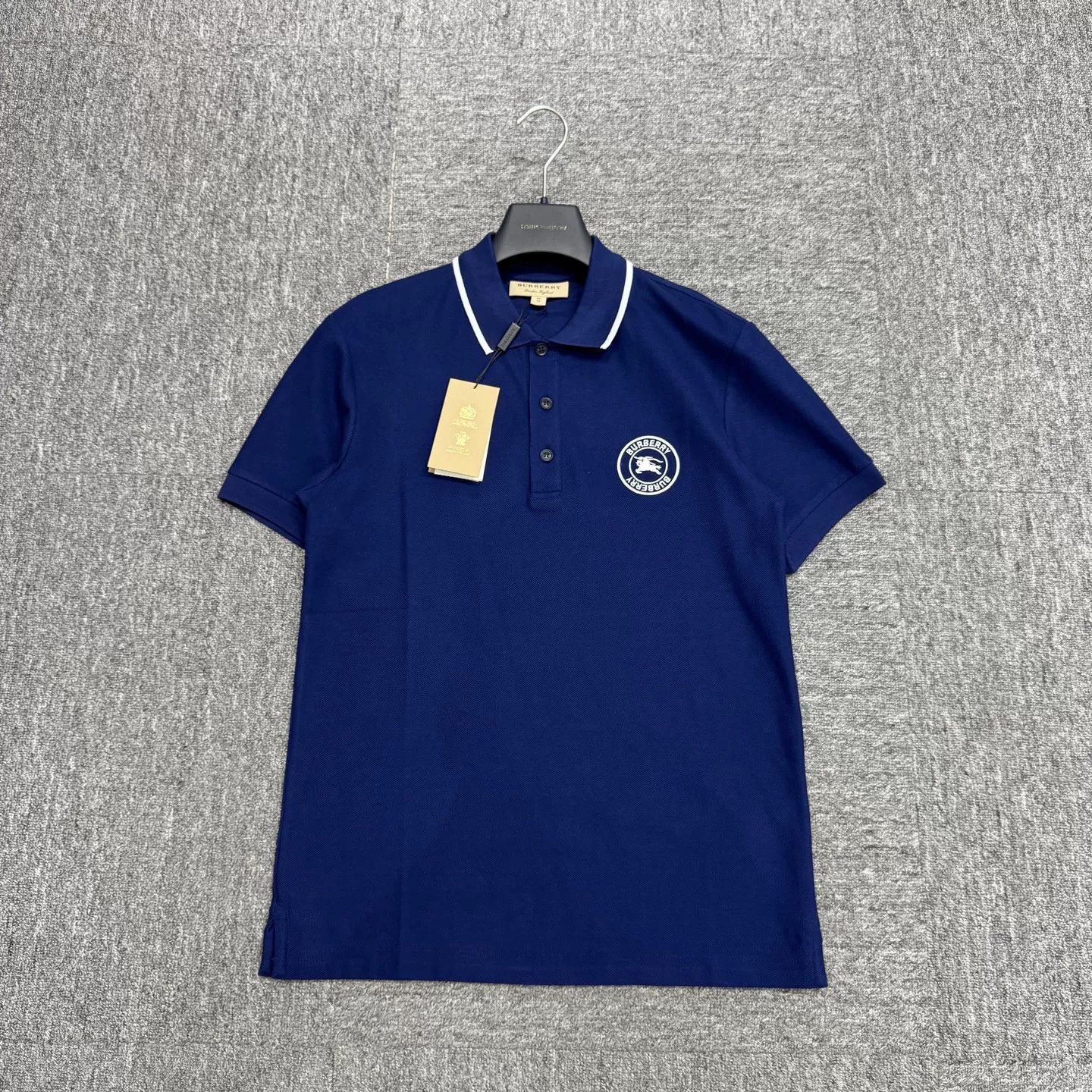 Burberry Burberry War Horse Embroidery Short Sleeve Size US XS / EU 42 / 0 - 1 Thumbnail