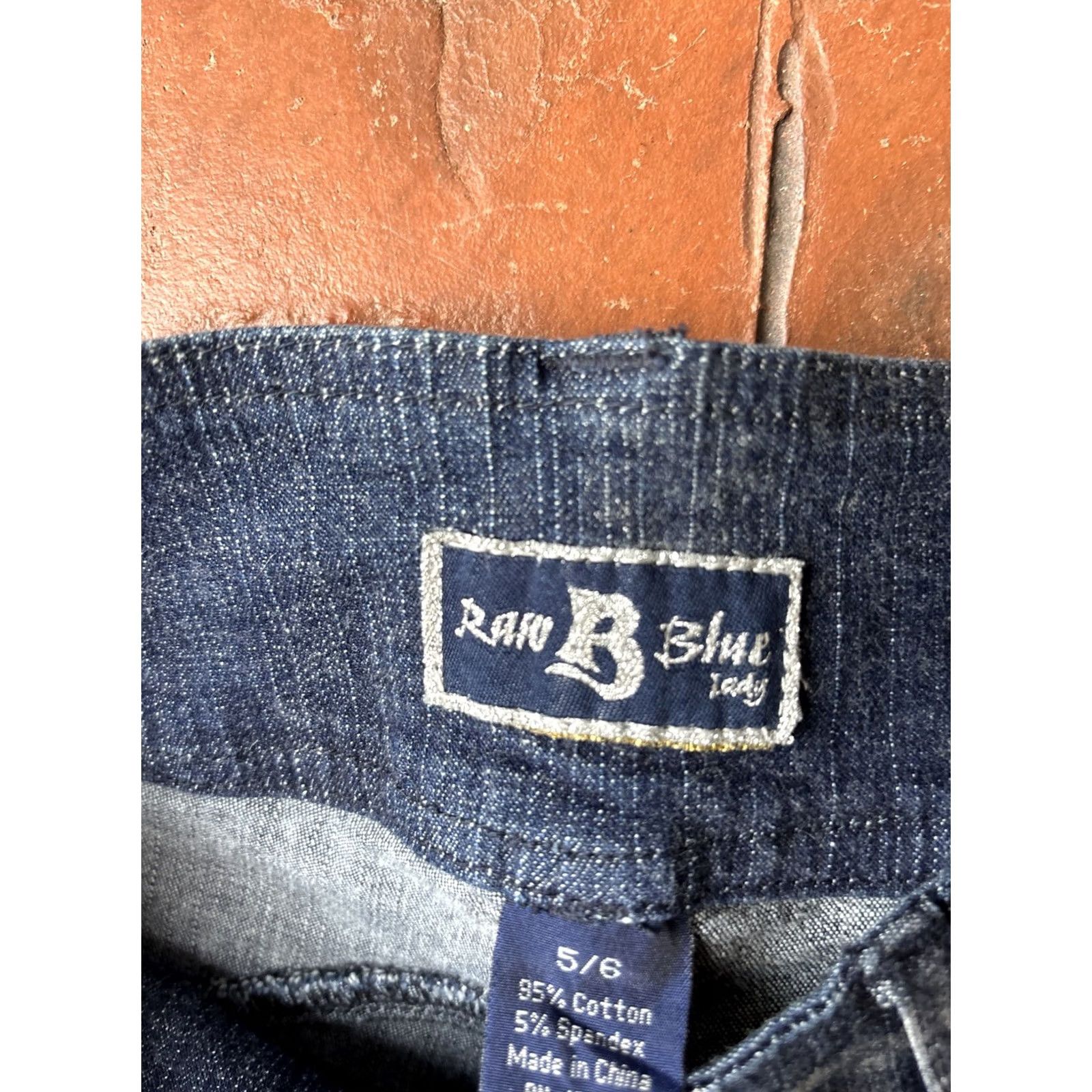 Vintage VINTAGE Raw Blue Lady Long Capri Jeans Jeans Women 5/6 Blue Denim 5-Pocket Grunge 90s Retro USA Mens? Size 27" / US 4 / IT 40 - 2 Thumbnail