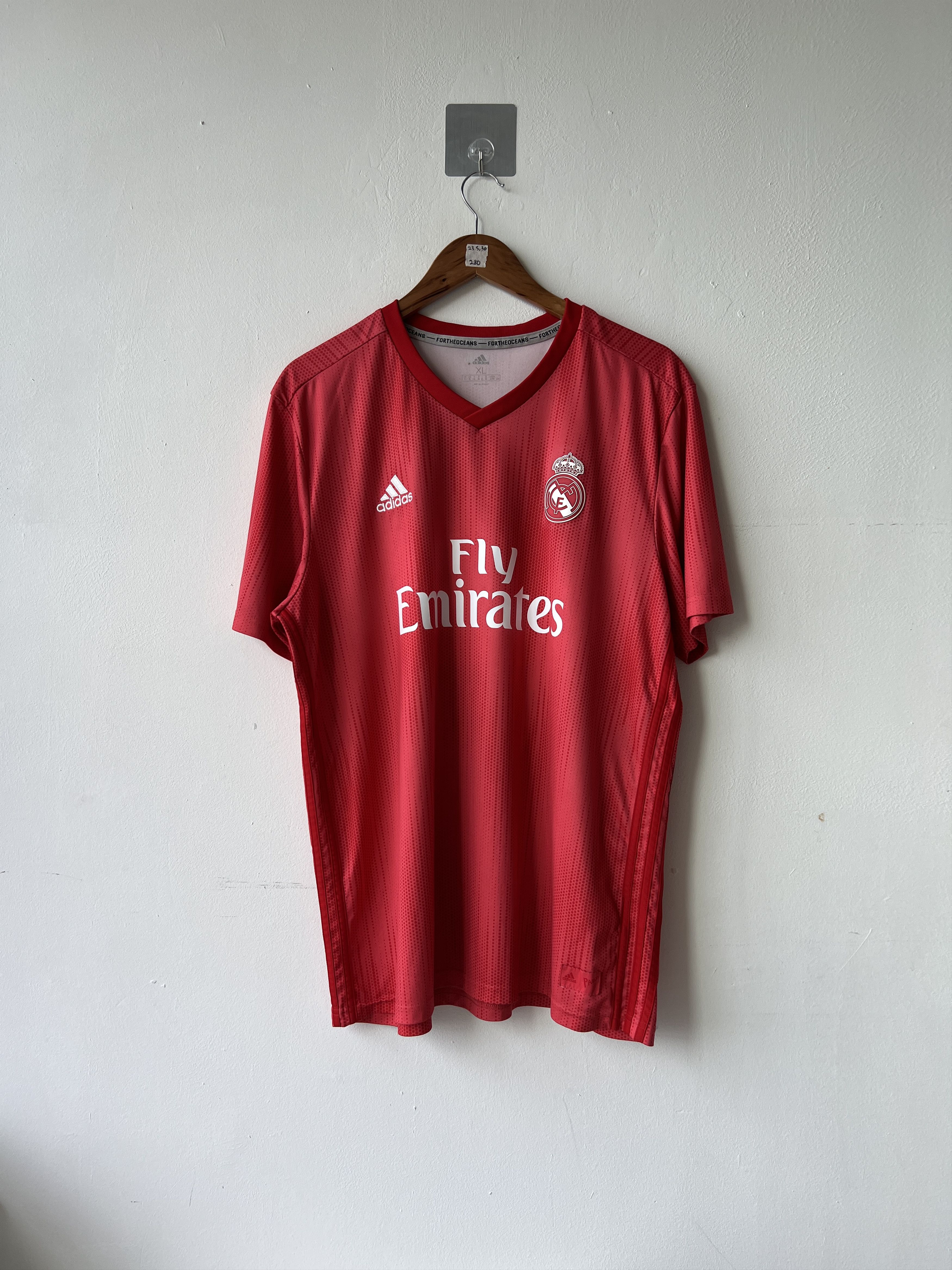 Adidas (XL) Real Madrid 2018-19 Third Shirt Modric #10 Kit Size US XL / EU 56 / 4 - 2 Thumbnail