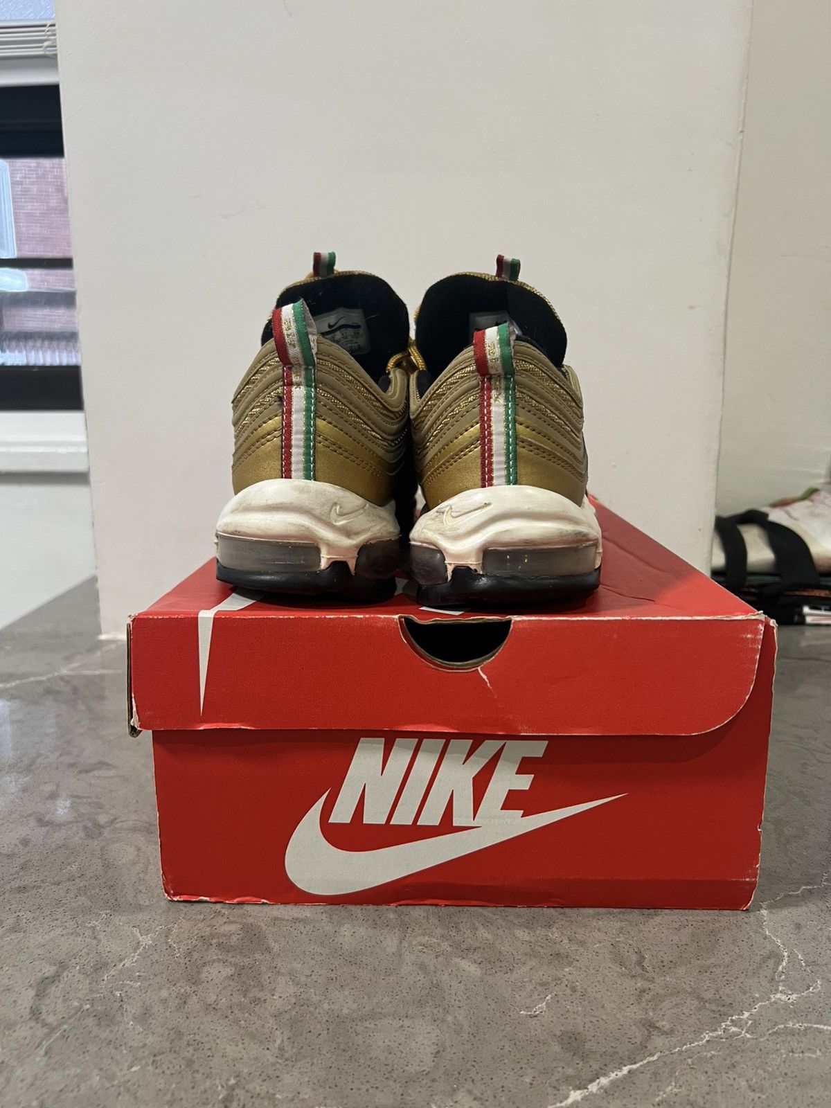 Nike Nike Air Max 97 Italy Metallic Gold Size US 8 / EU 41 - 2 Thumbnail
