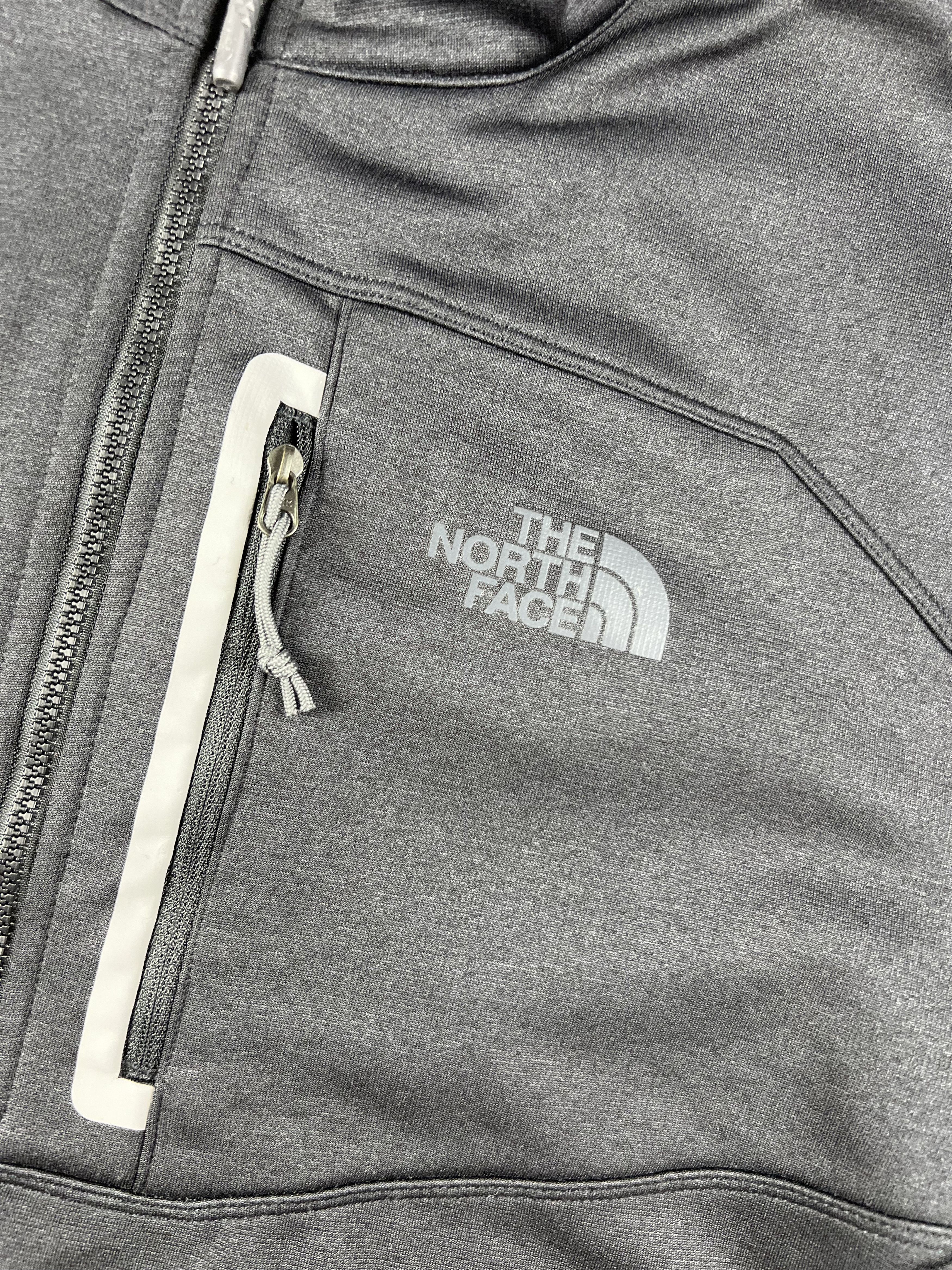 The North Face The North Face Half Zip Sweater L Size US L / EU 52-54 / 3 - 2 Thumbnail