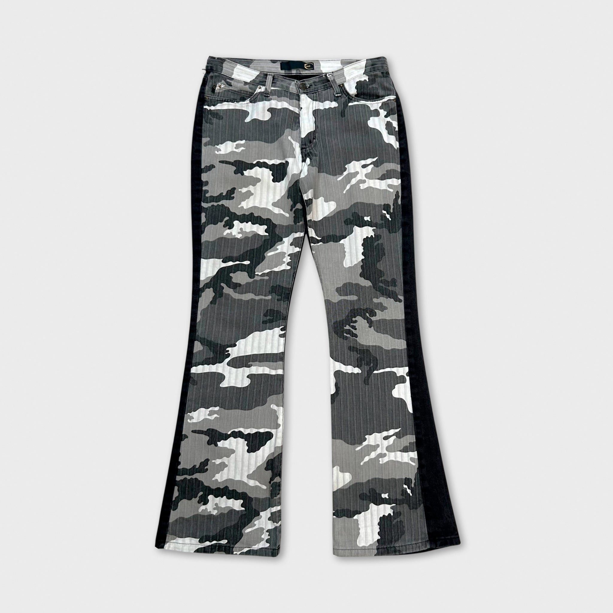 Just Cavalli Just Cavalli Flare Hybrid Black and White Camouflage Pants Size US 29 - 1 Thumbnail