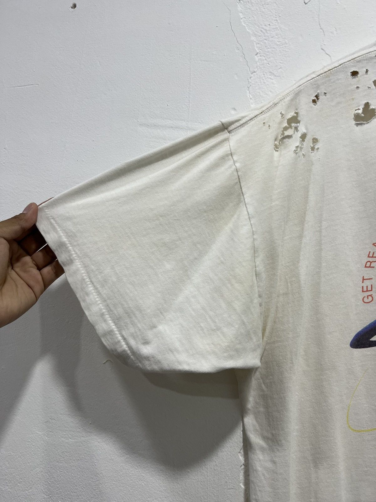 Vintage Vintage 90’s Distressed Intel Promo Tshirt Size US XL / EU 56 / 4 - 10 Thumbnail