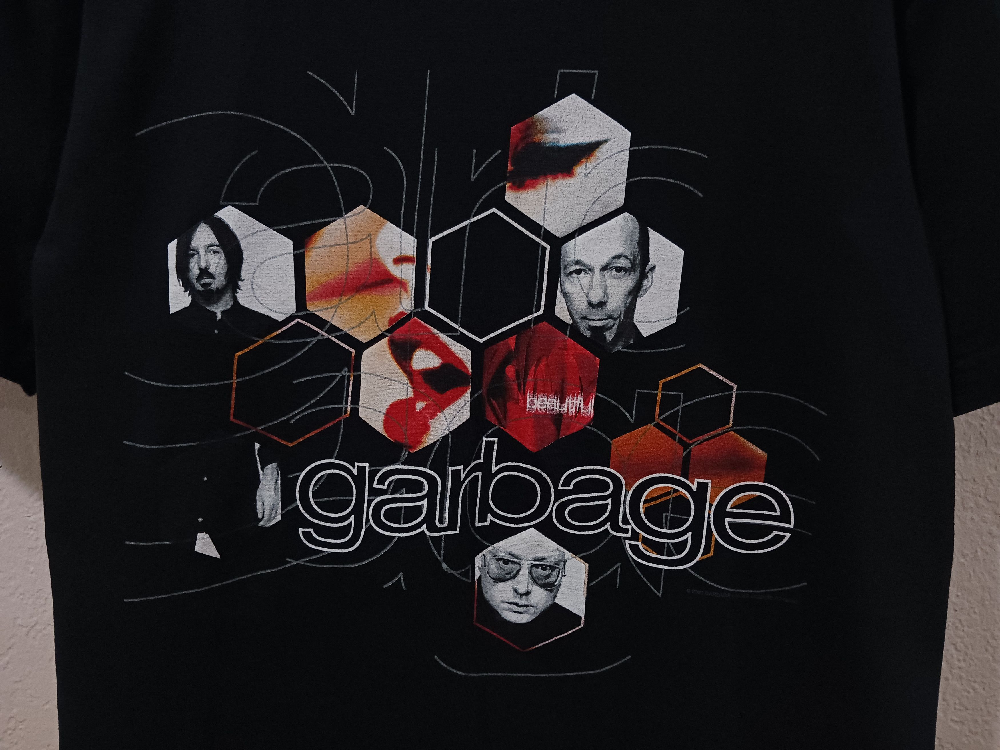 Vintage Garbage Beautiful Garbage World Tour Vintage 2002 Cygnus Tee Size US S / EU 44-46 / 1 - 4 Thumbnail