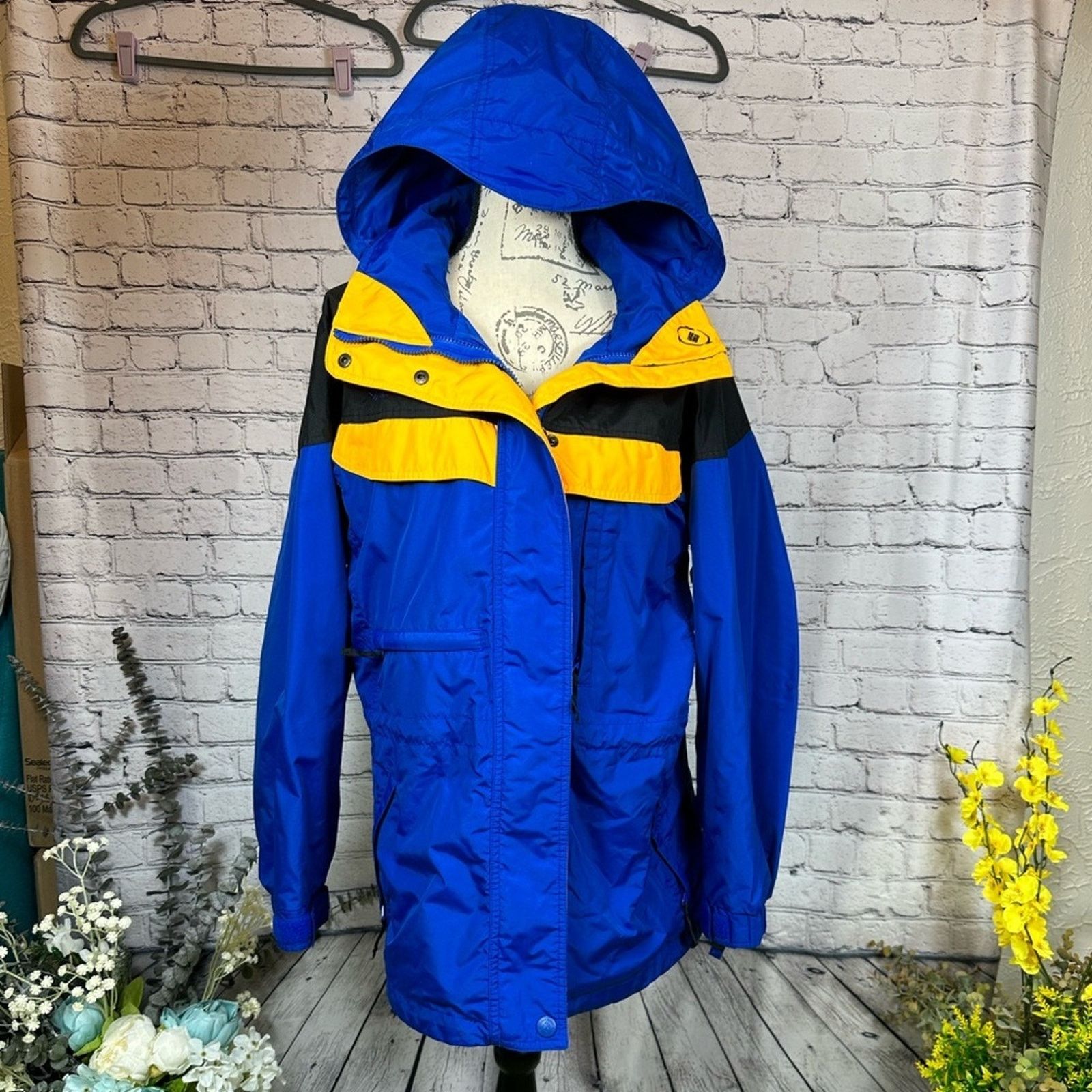 Columbia Columbia Women’s Sportswear Winter Coat-Navy,Yellow,Black M Size M / US 6-8 / IT 42-44 - 2 Thumbnail