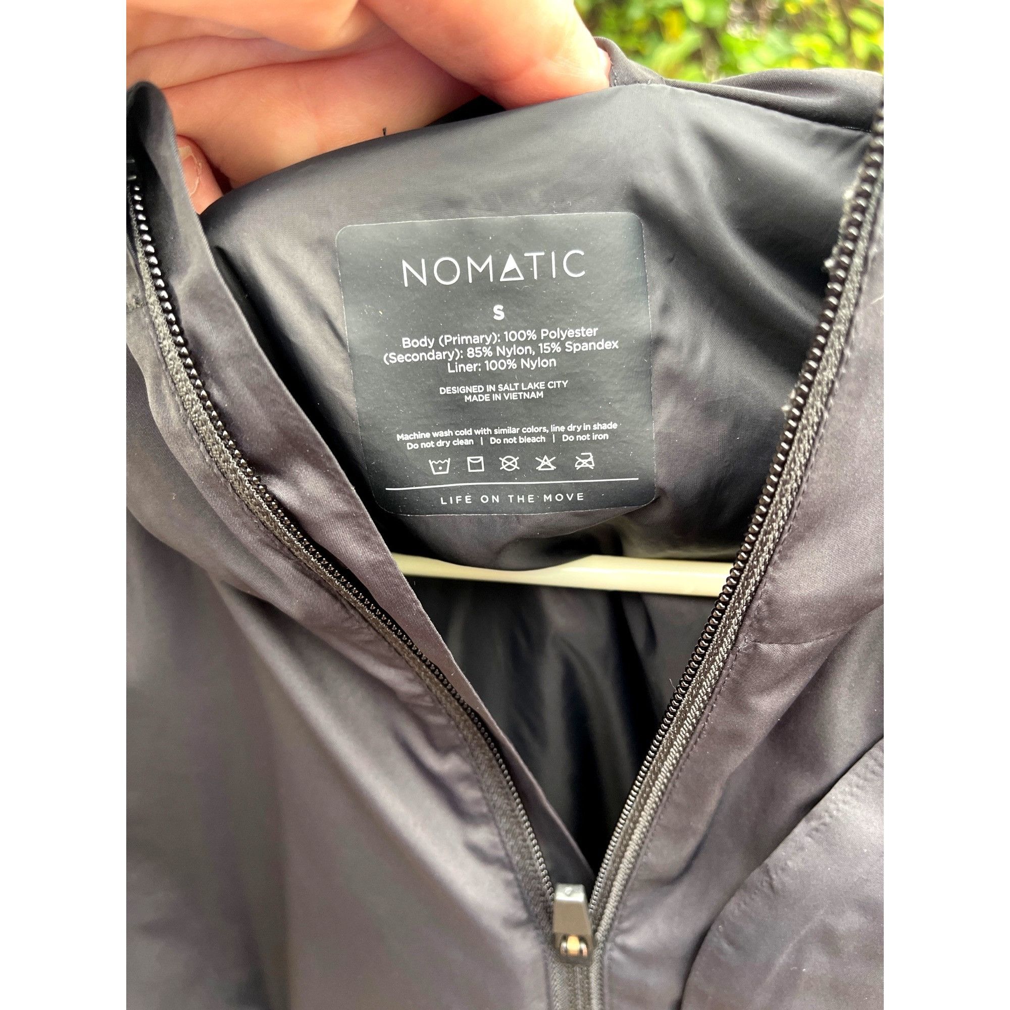 Other Nomatic Outset Jacket Hooded Packable Windbreaker Black Sz Size US S / EU 44-46 / 1 - 3 Thumbnail