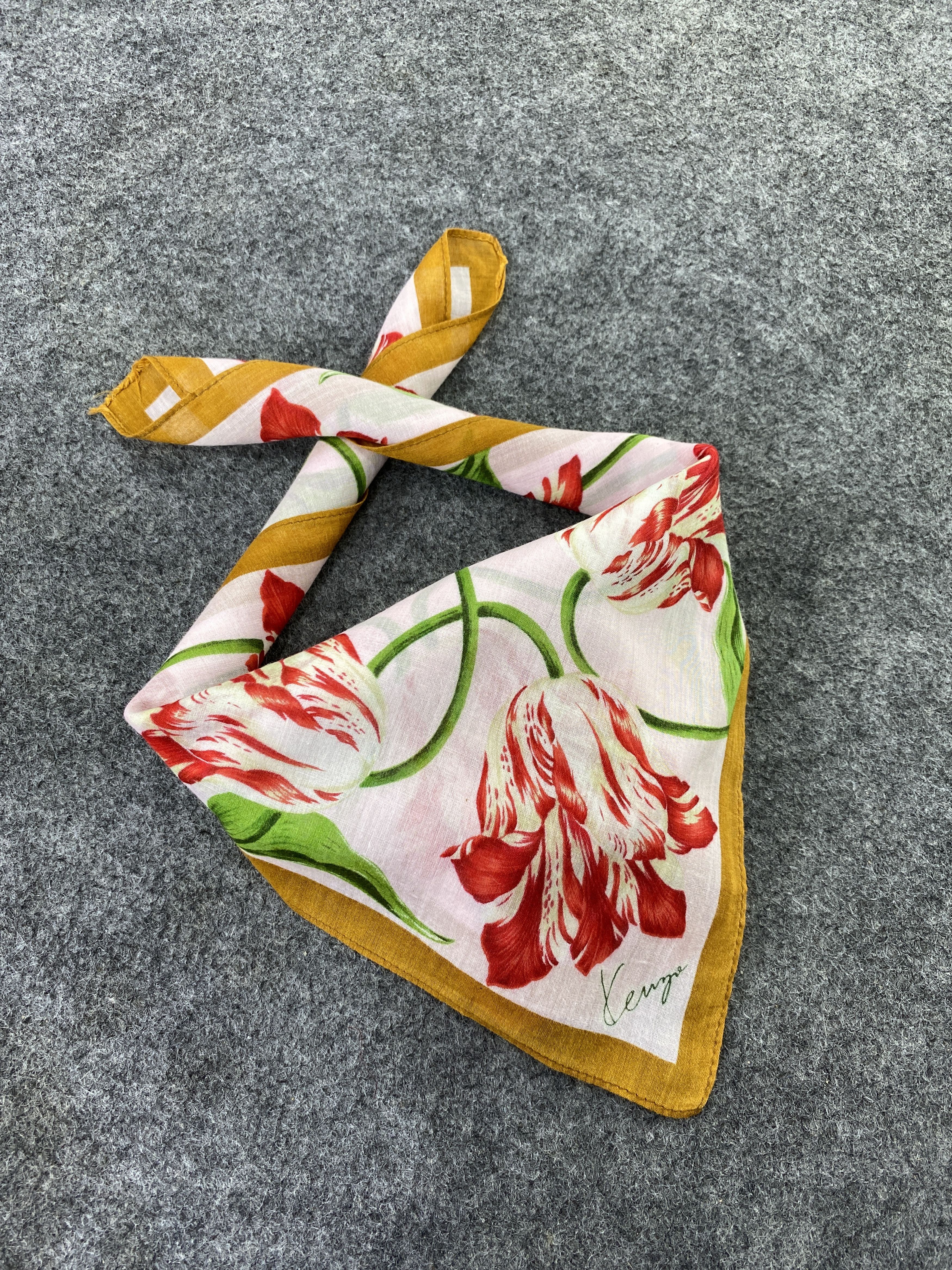 Kenzo Kenzo Handkerchief / Bandana / Neckerchief / Headscarf-B163 Size ONE SIZE - 1 Thumbnail