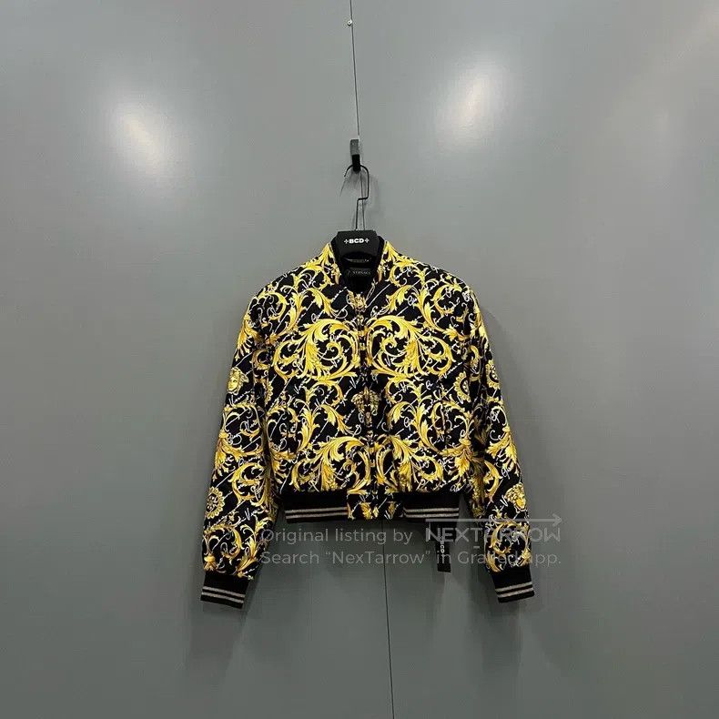 Versace Versace The rhinestone pattern is printed all over the jac Size US XXS / EU 40 - 1 Thumbnail