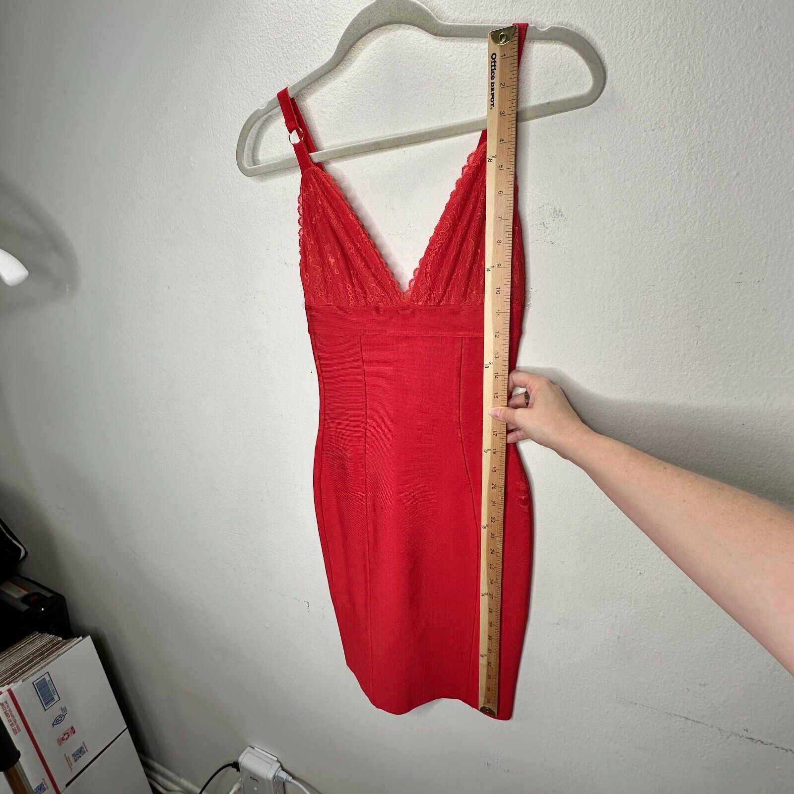 House of CB House of CB London Red Lace Trim VNeck Bandage Dress Mini XS Size XS / US 0-2 / IT 36-38 - 12 Thumbnail
