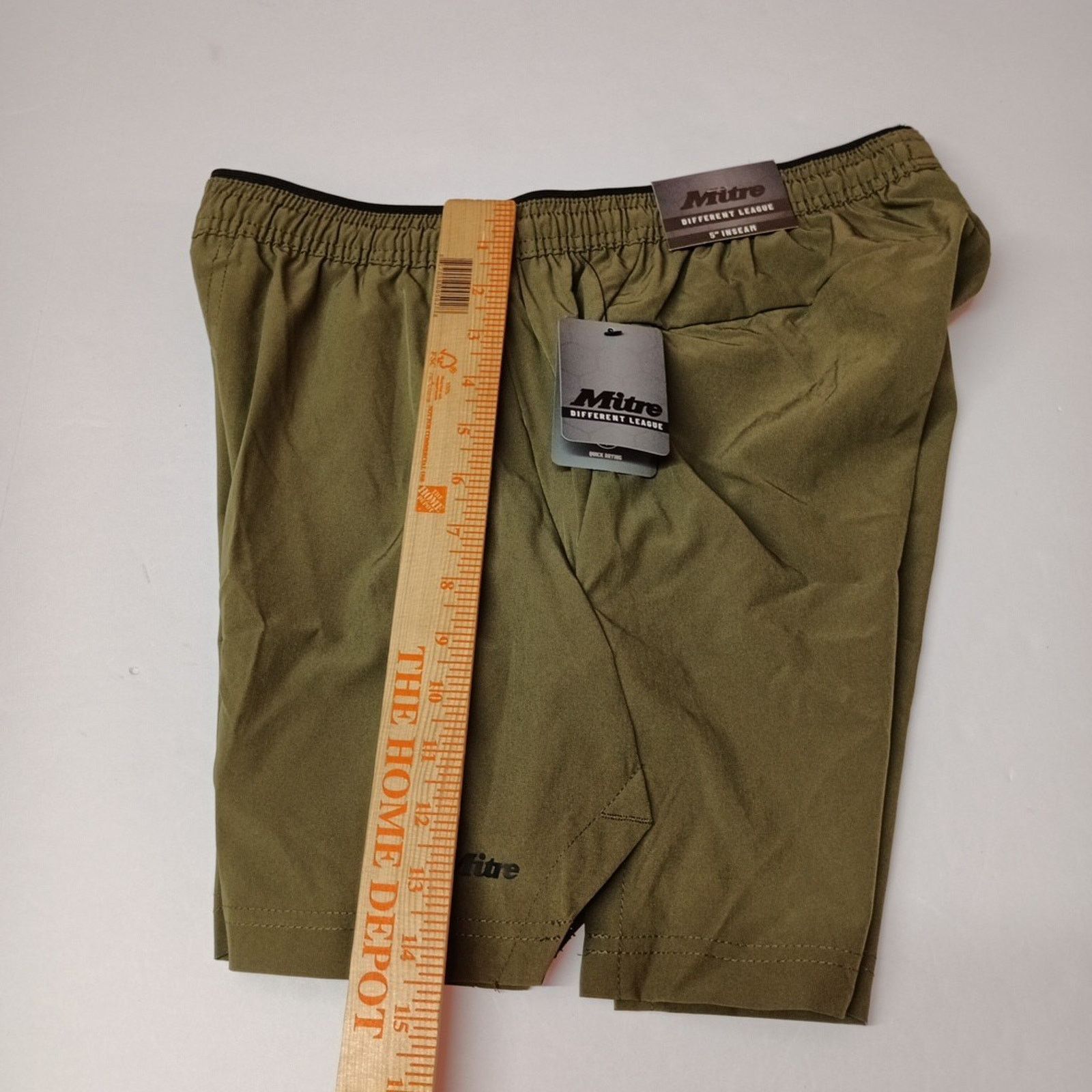 Other Mitre Men’s S Elastic Waist Green Shorts With 5” Inseam NWT Size US 29 - 9 Thumbnail