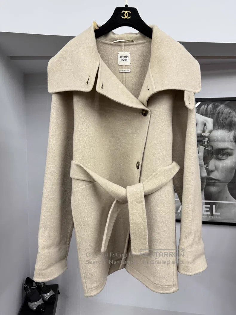 Hermes Oatmeal color lapel cashmere coat