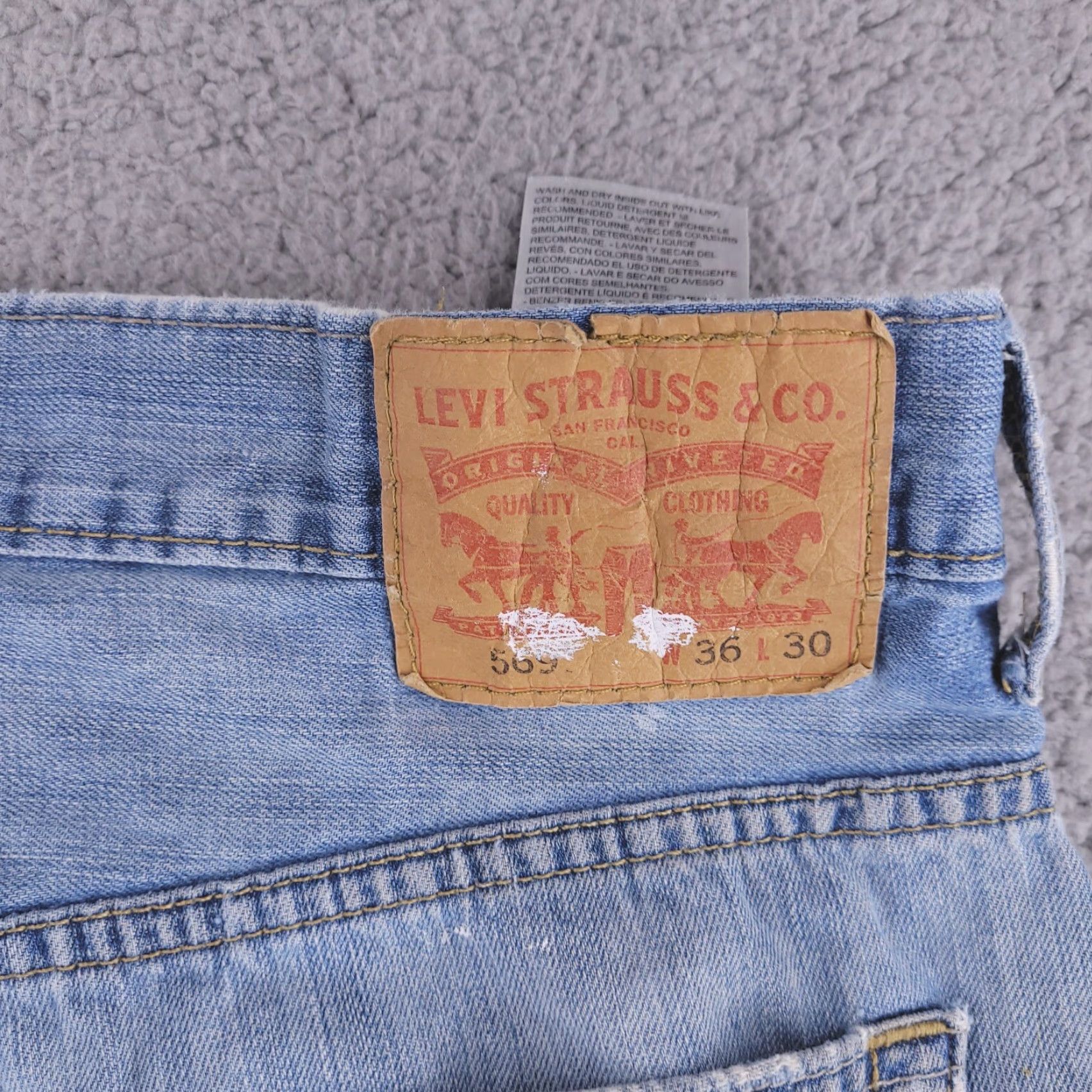 Levi's Levi's Jeans 36x29 Blue Distressed Paint Splatter Wide-Leg 569 Relaxed Regular Men’s Jeans Size US 36 / EU 52 - 7 Thumbnail