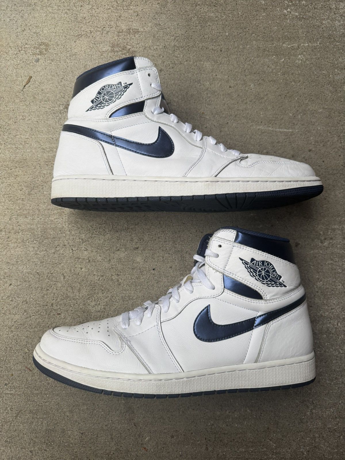 Jordan Brand JORDAN 1 RETRO HIGH OG METALLIC NAVY 2016 SIZE 14 Size US 14 / EU 47 - 1 Thumbnail