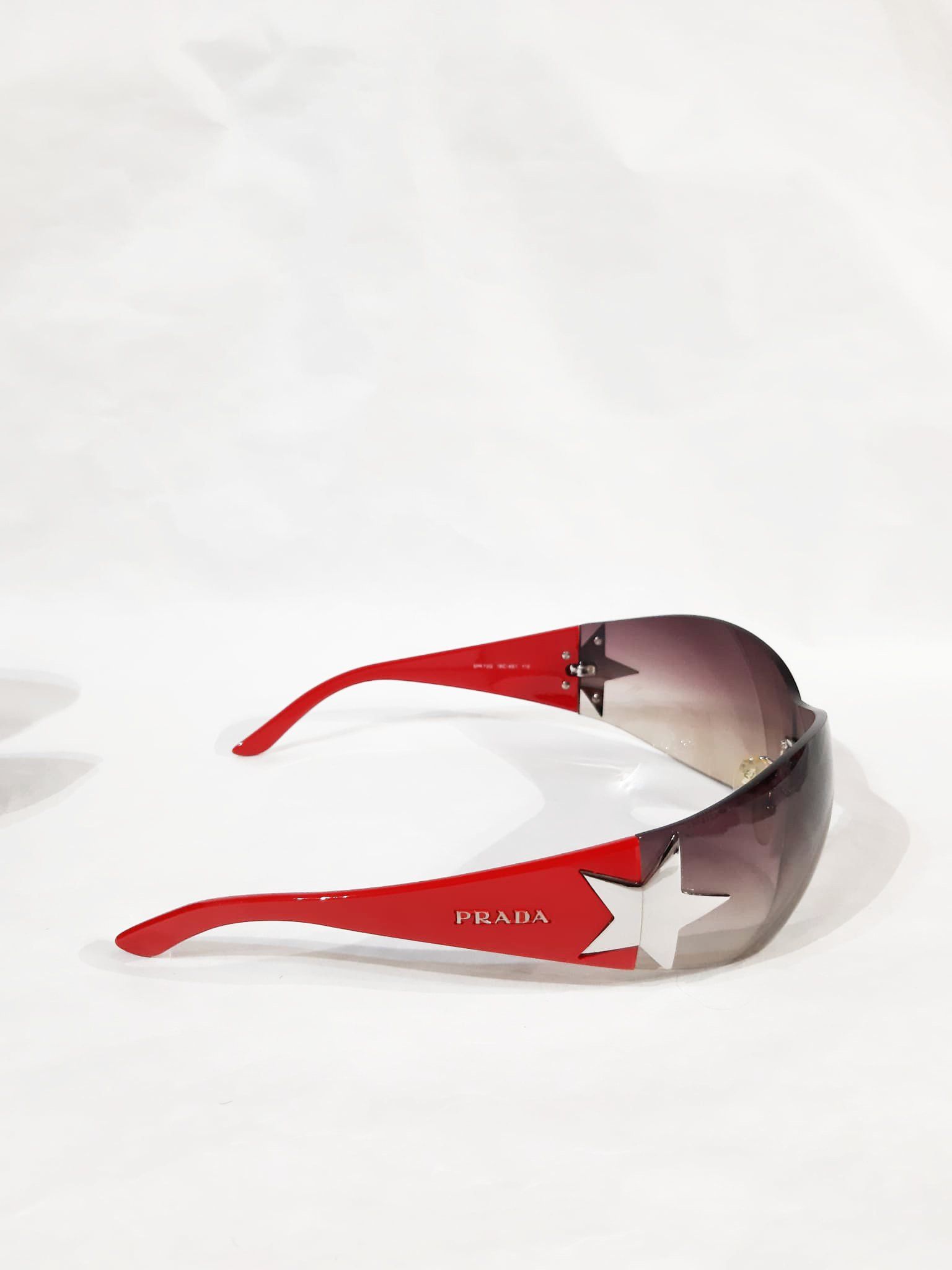 Prada Prada ☄️ Red Star Sunglasses 2004 Y2K Size ONE SIZE - 4 Thumbnail