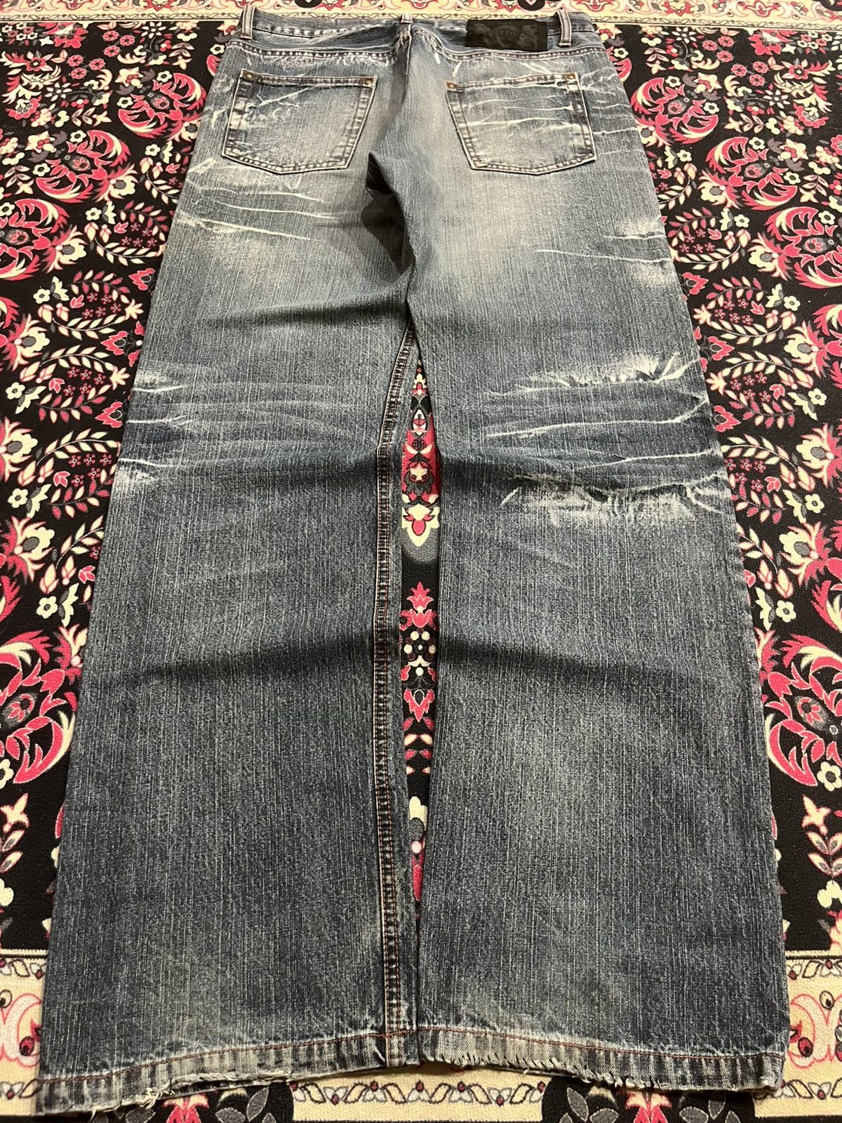 Le Grande Bleu (L.G.B.) ⚡️Distressed⚡️Vintage Lowbox “Michelin” Patches Whisker Jeans Size US 32 / EU 48 - 2 Thumbnail