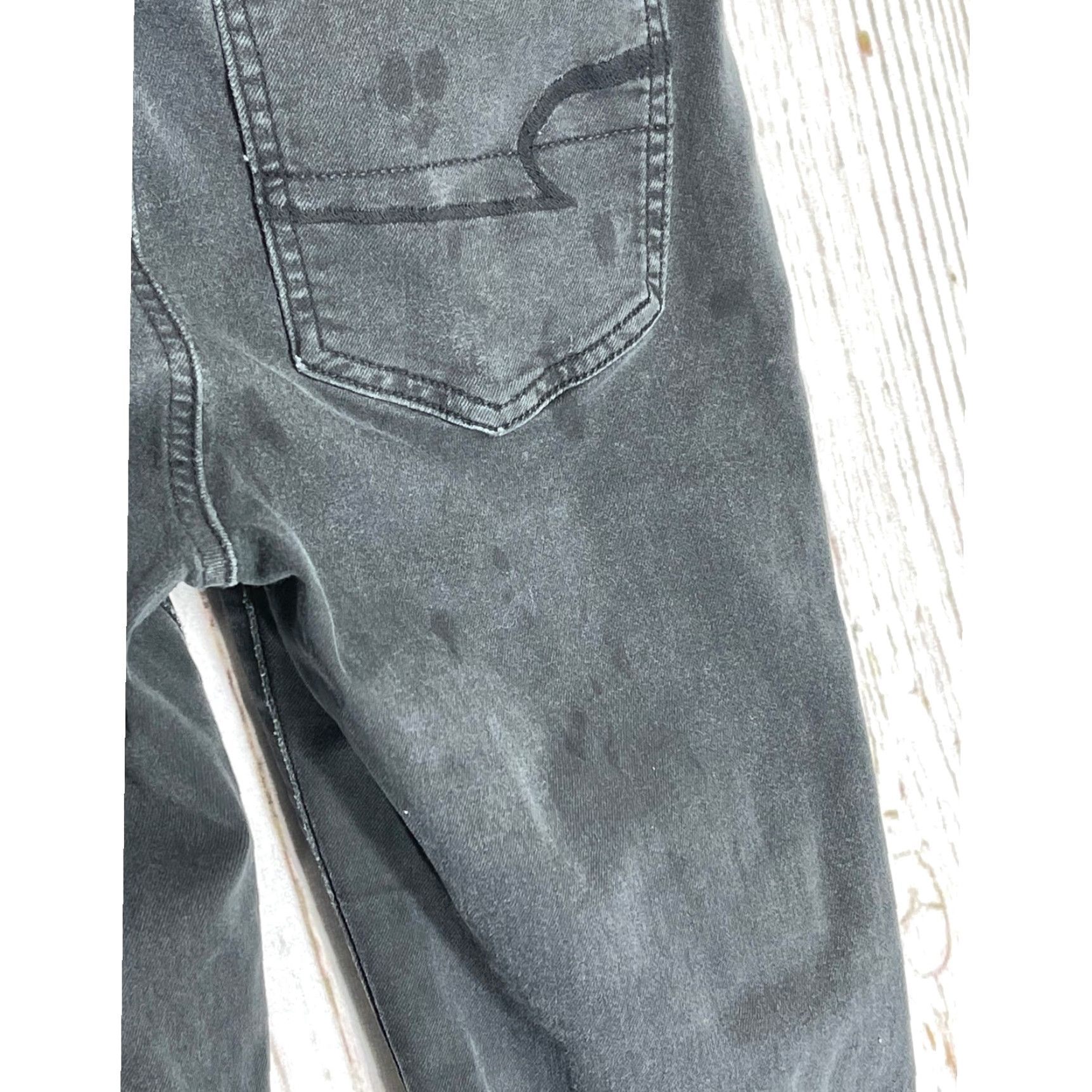 American Eagle Outfitters American Eagle Jeans Women Size 6 Gray Jegging Super Stretch Ripped Stains Womens Size 28" / US 6 / IT 42 - 6 Thumbnail