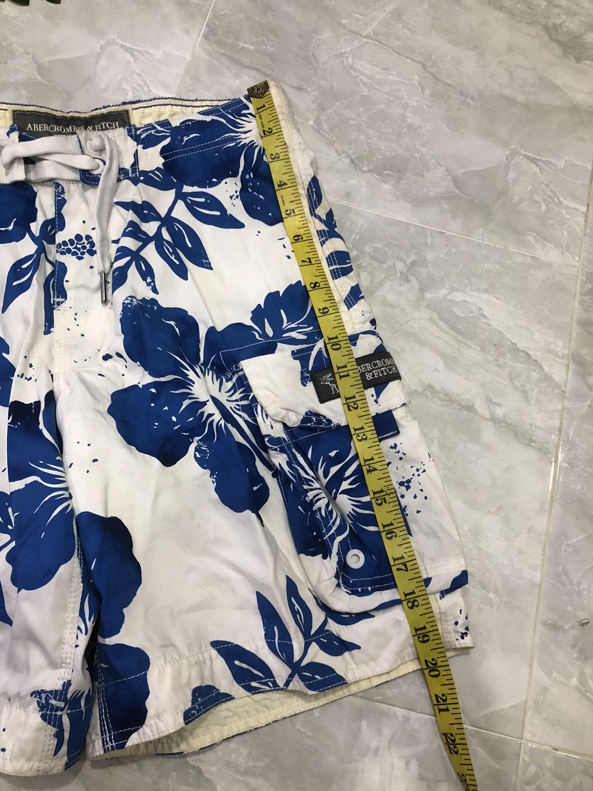Abercrombie & Fitch Abercrombie & Fitch Hawaiian Cargo Short Pants Size US 32 / EU 48 - 10 Thumbnail