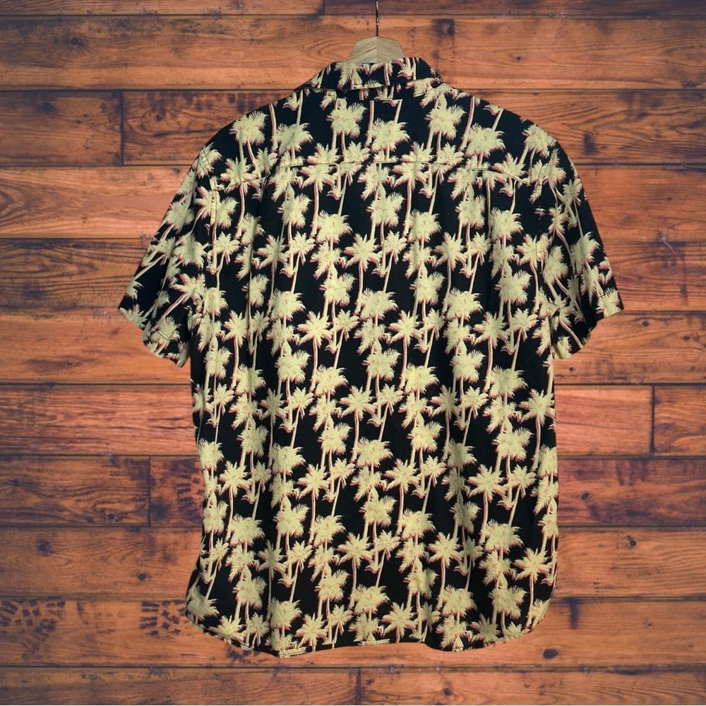 American Eagle Outfitters American Eagle Yellow Palm Tree Button Front Shirt Large Size US L / EU 52-54 / 3 - 2 Thumbnail