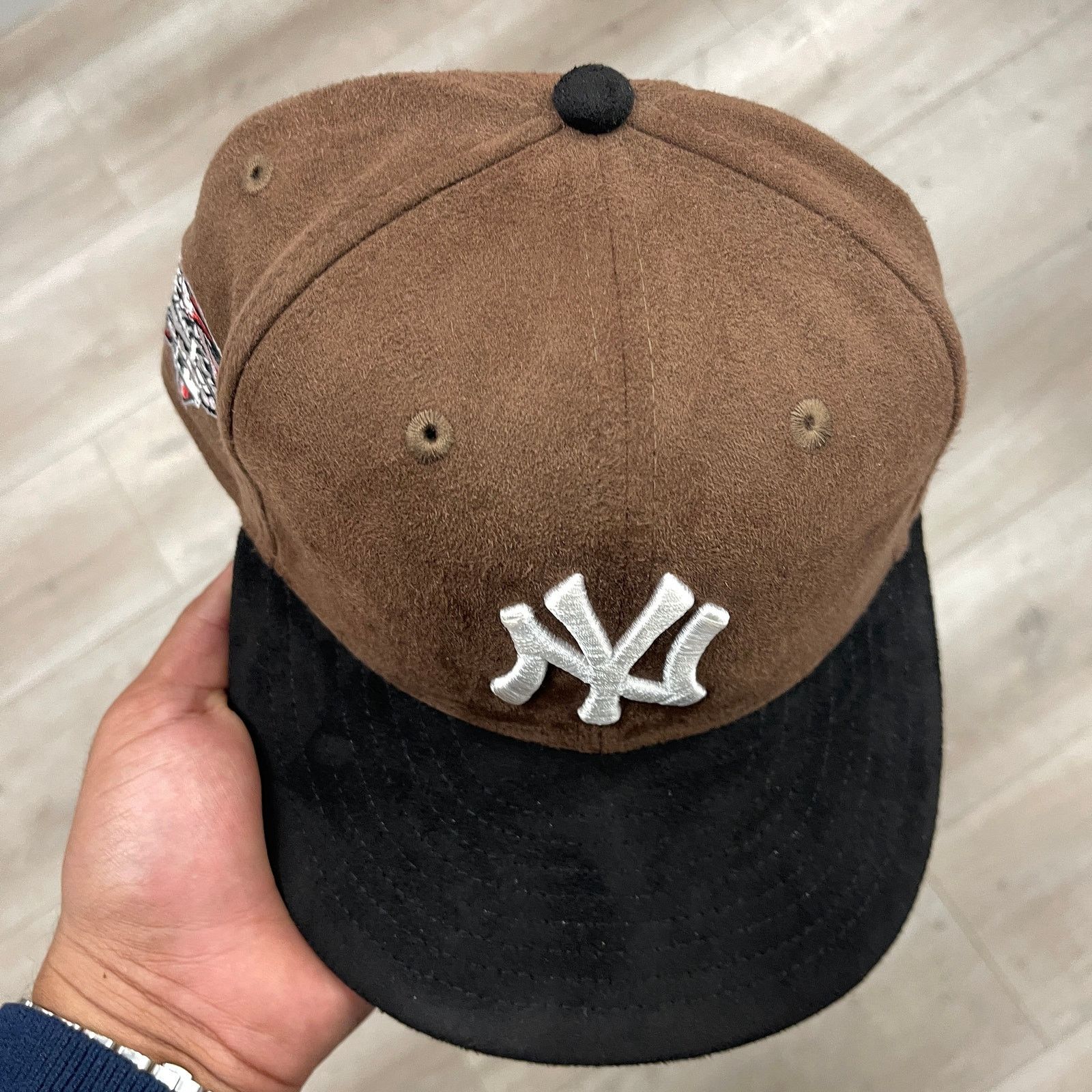 New Era New Era New York Yankees Brown Black Suede Hat Cap 7 1/4 Size ONE SIZE - 3 Thumbnail