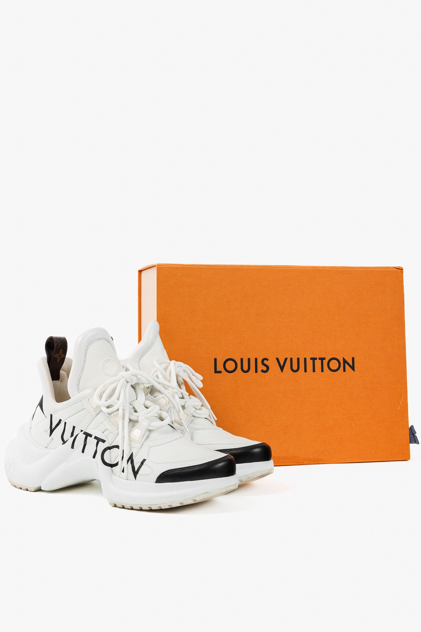 Louis Vuitton Louis Vuitton Archlight Signature Chunky Sneakers Size US 8 / EU 41 - 14 Thumbnail