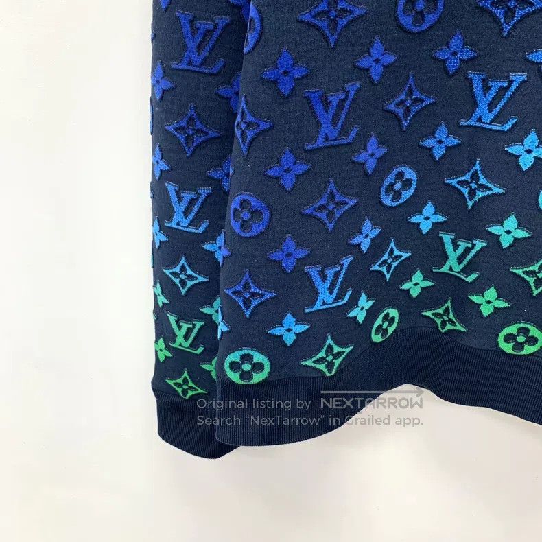 Louis Vuitton Louis Vuitton Turquoise gradually logo presbyopic full pri Size US S / EU 44-46 / 1 - 4 Thumbnail