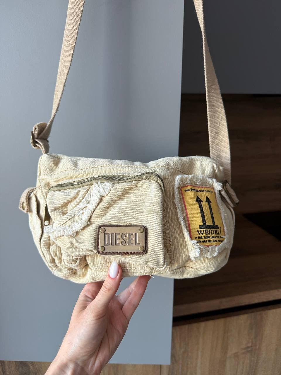 Diesel Diesel Paper Bag Zip Logo Archive Crossbody Bag Y2K Style Size ONE SIZE - 2 Thumbnail