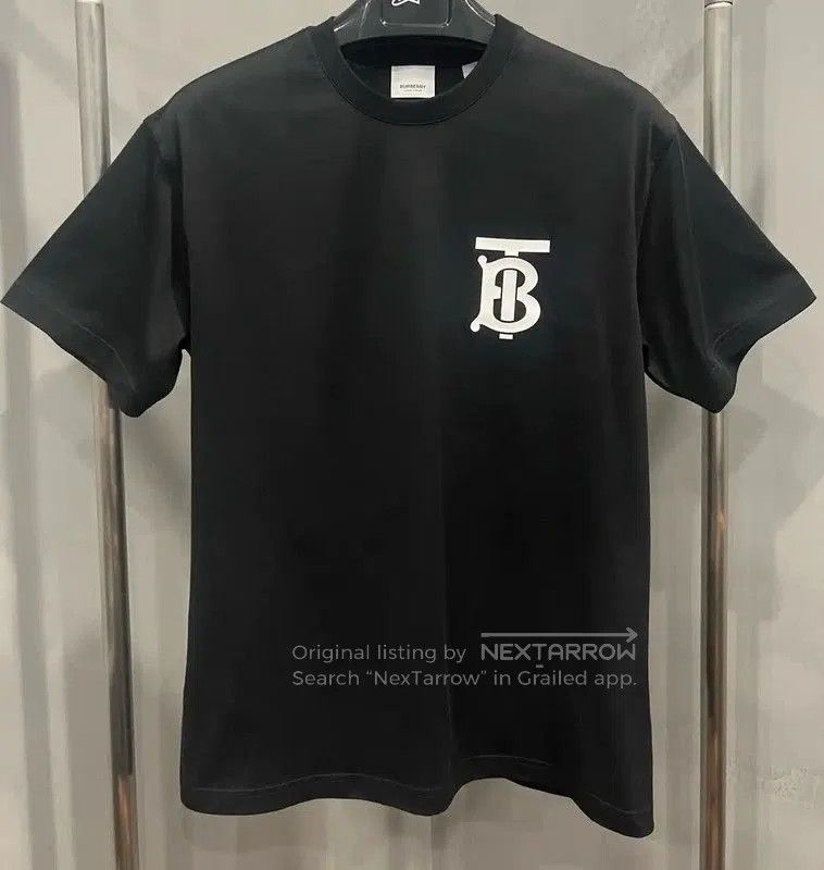 Burberry Burberry Black Cotton T-shirt for Women. Size XS / US 0-2 / IT 36-38 - 1 Thumbnail
