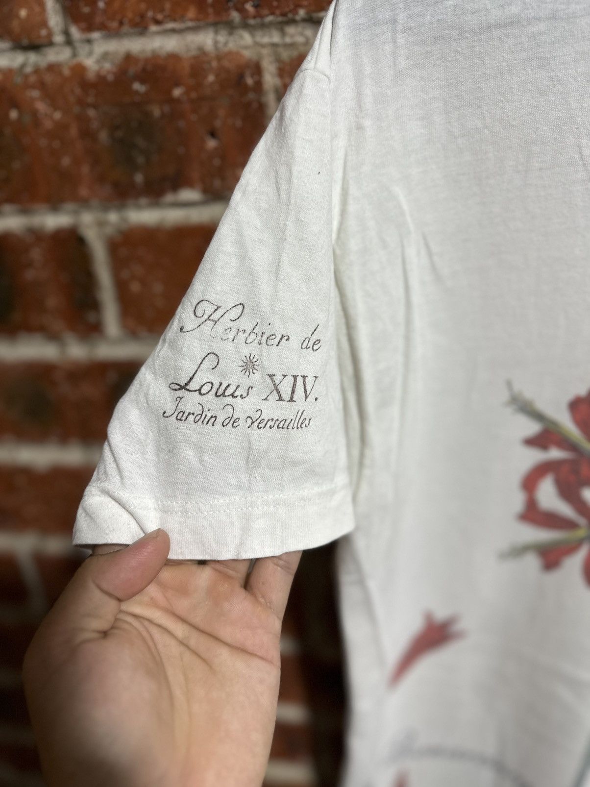 Arts & Science Vintage Chateau De Versailles Faded Tee Size US M / EU 48-50 / 2 - 5 Thumbnail