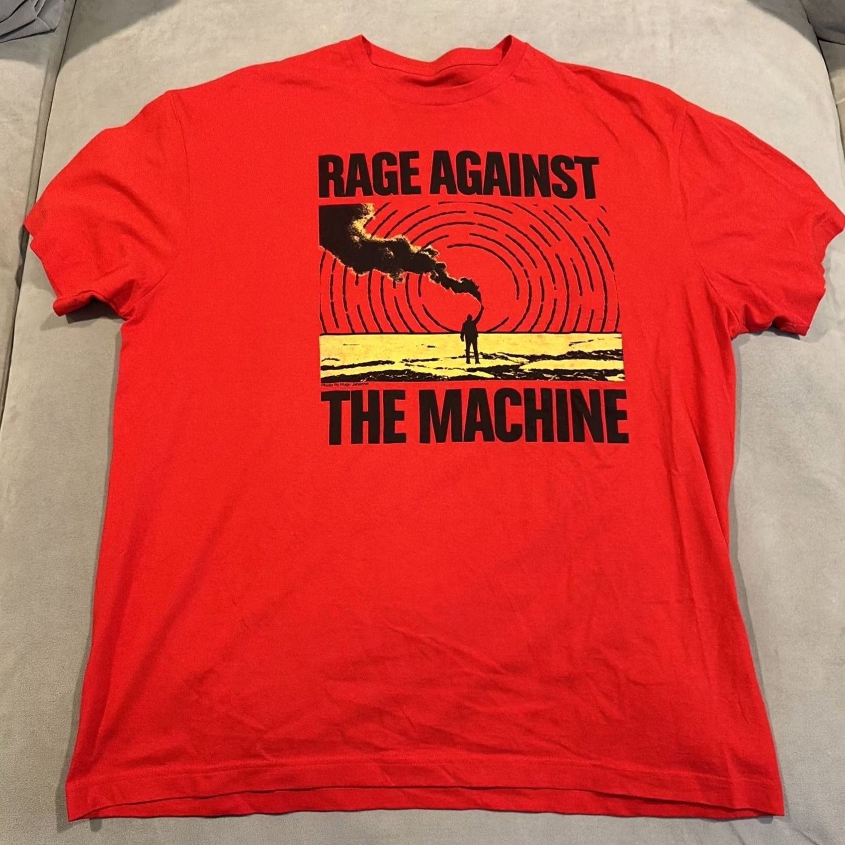 Orage RAGE AGAINST THE MACHINE Official - Red Smoke Signal Concert T Shirt - Men’s XL T-Shirt Size US XL / EU 56 / 4 - 2 Thumbnail