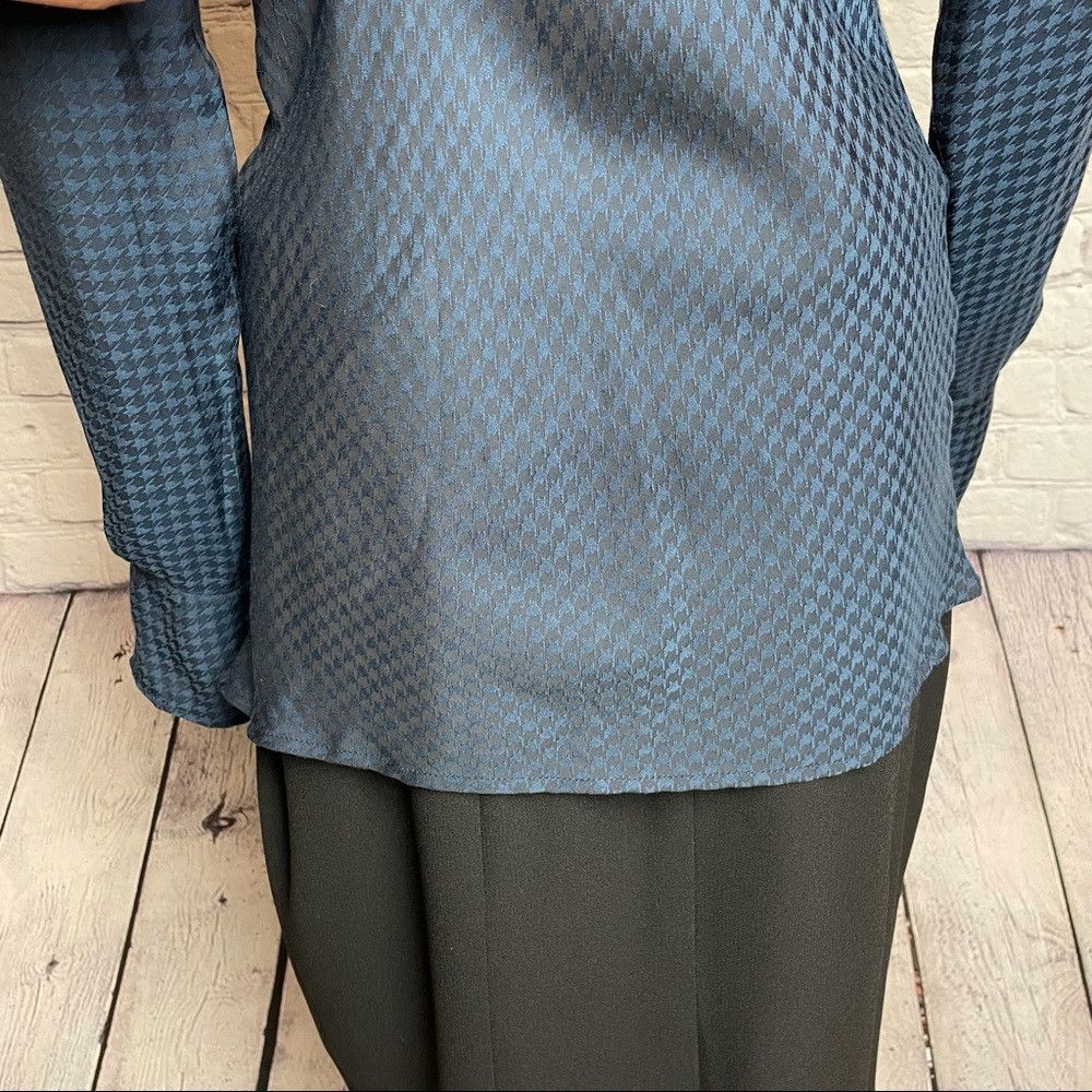 Elie Tahari NWT New Tahari Cowl Neck Blouse Blue Black Houndstooth Size Size S / US 4 / IT 40 - 9 Thumbnail