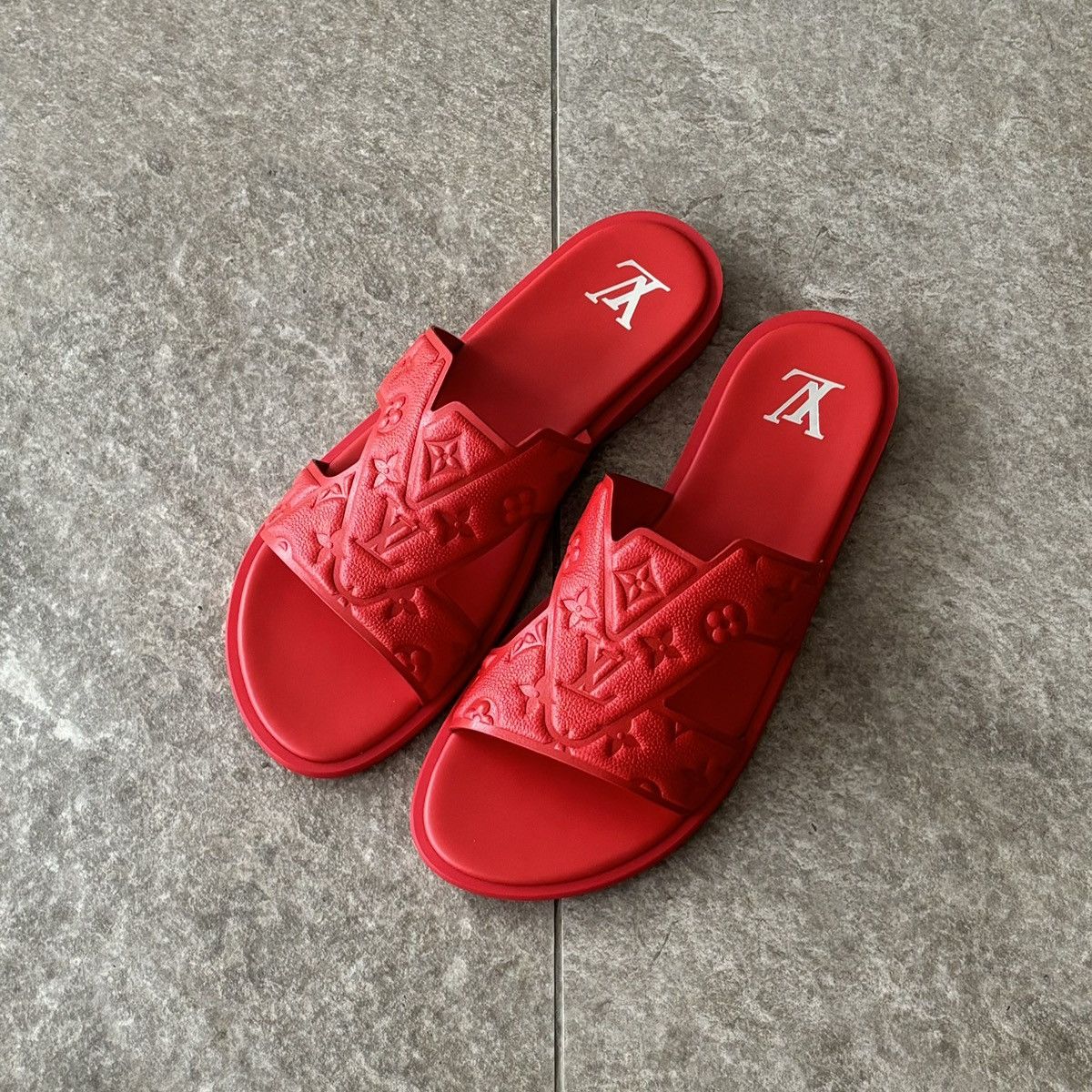 Louis Vuitton LOUIS VUITTON OASIS MULES MONOGRAM SLIDE SANDAL Size US 12 / EU 45 - 2 Thumbnail