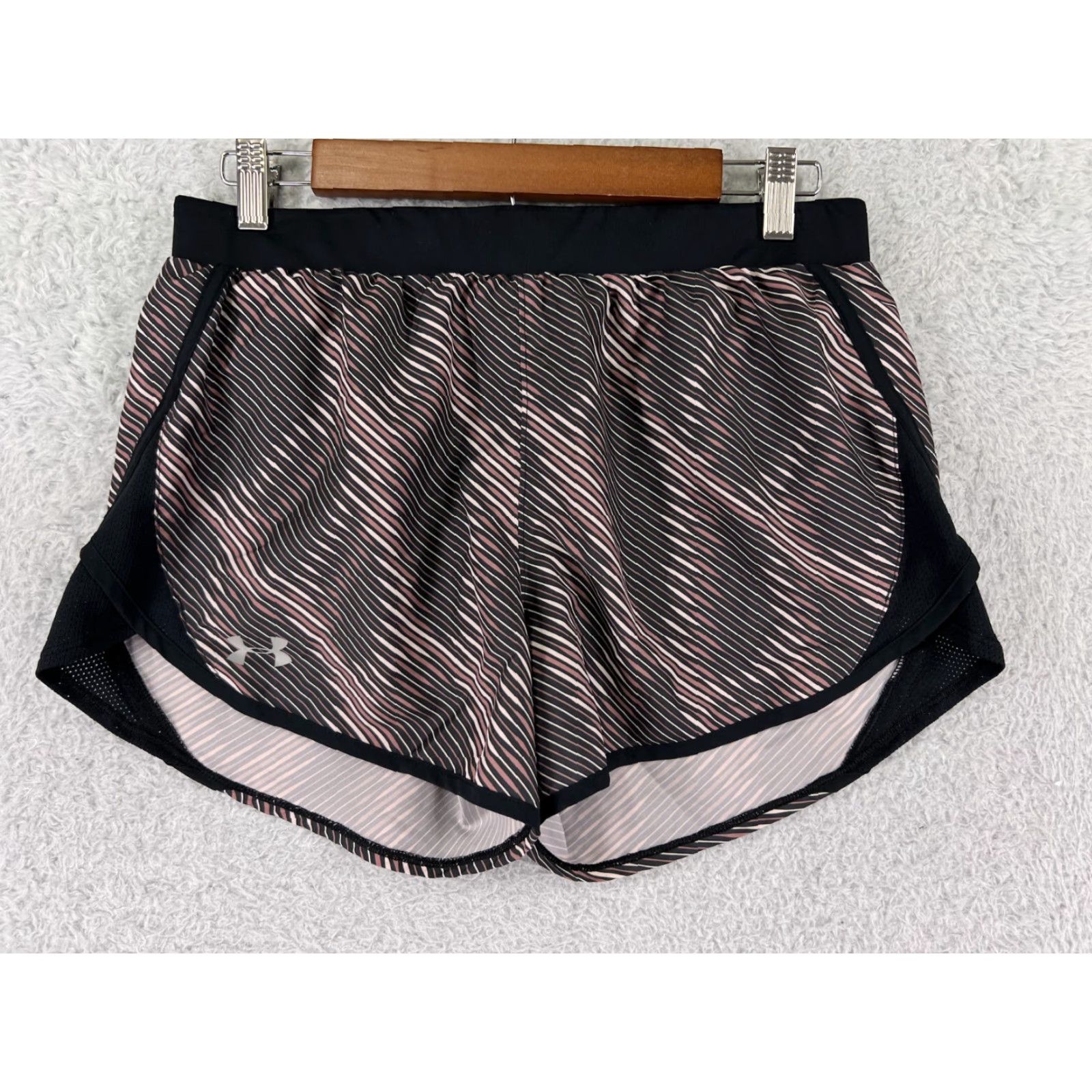 Under Armour Under Armour Shorts Womens M Pink Black Striped Running Jogging Polyester Athletic Breathable Quick Dry 100% Polyester Womens Shorts Size 32" / US 10 / IT 46 - 2 Thumbnail