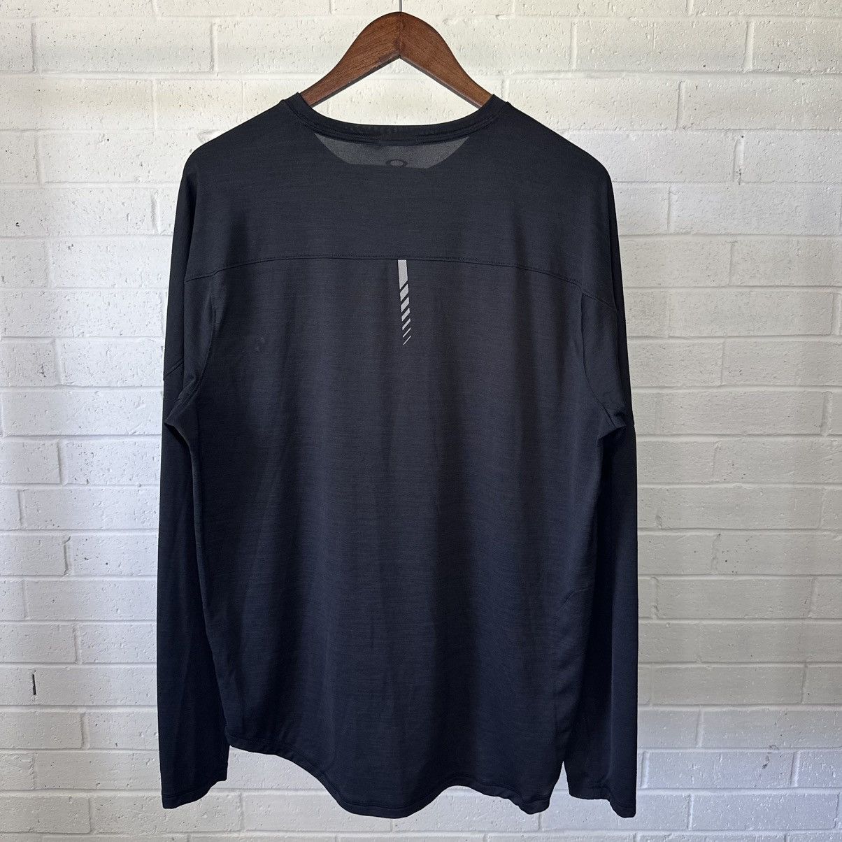 Oakley Oakley Tech Knit Long Sleeve T-Shirt Size US XL / EU 56 / 4 - 5 Thumbnail