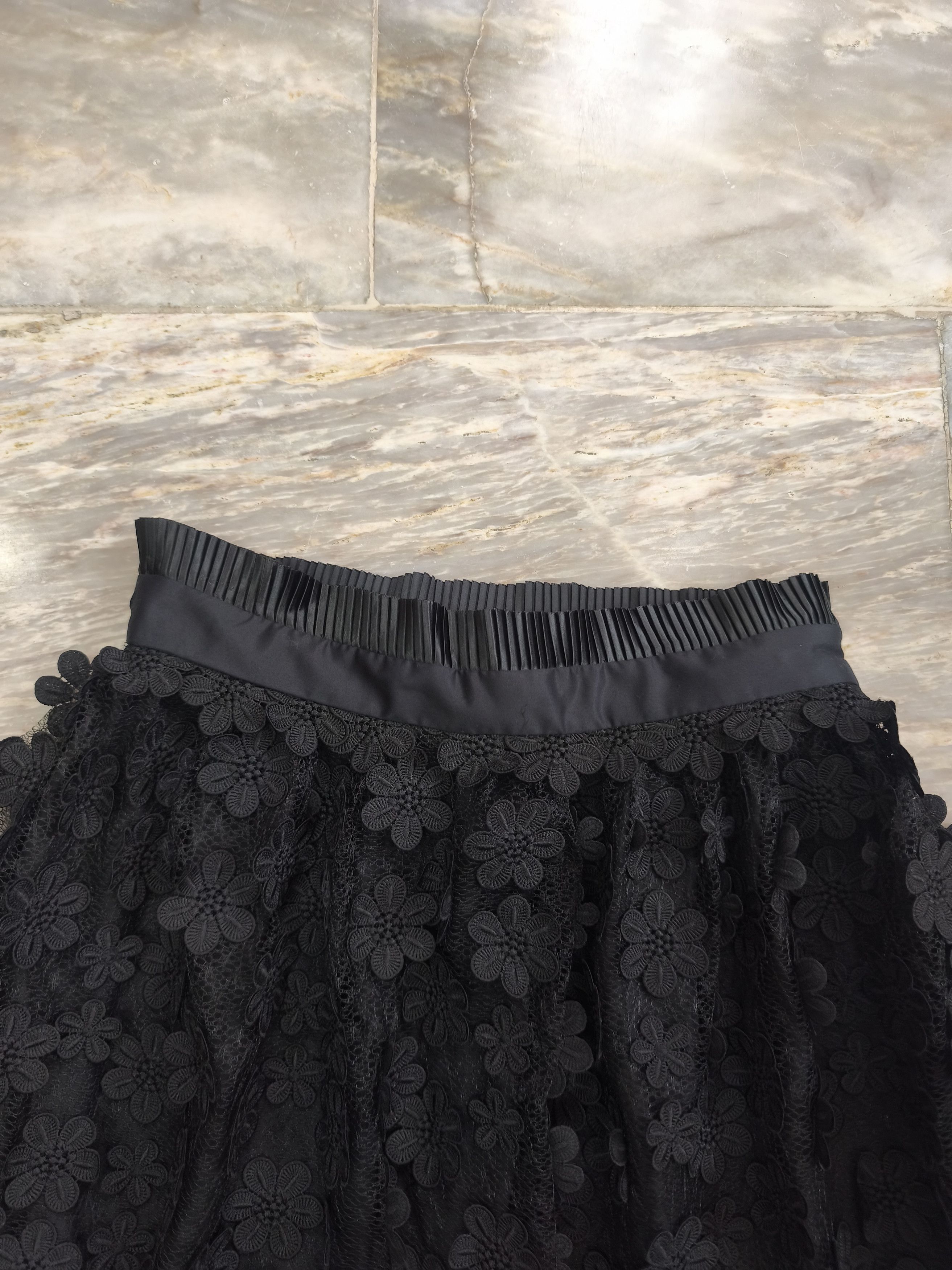 Bape Bapy by Bape Flower Lace Skirt Size 28" / US 6 / IT 42 - 4 Thumbnail