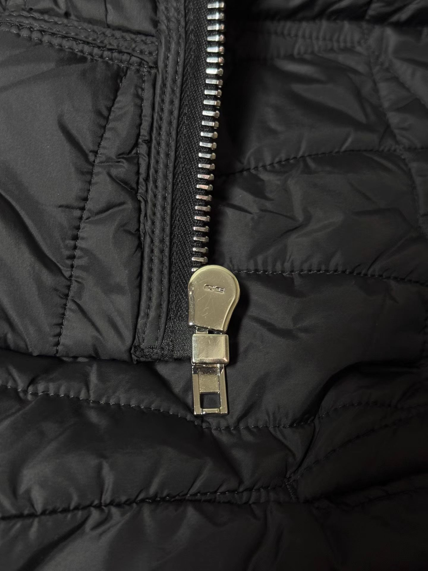 Rick Owens Rick Owens pentagram batwing strap puffer Size US S / EU 44-46 / 1 - 7 Thumbnail