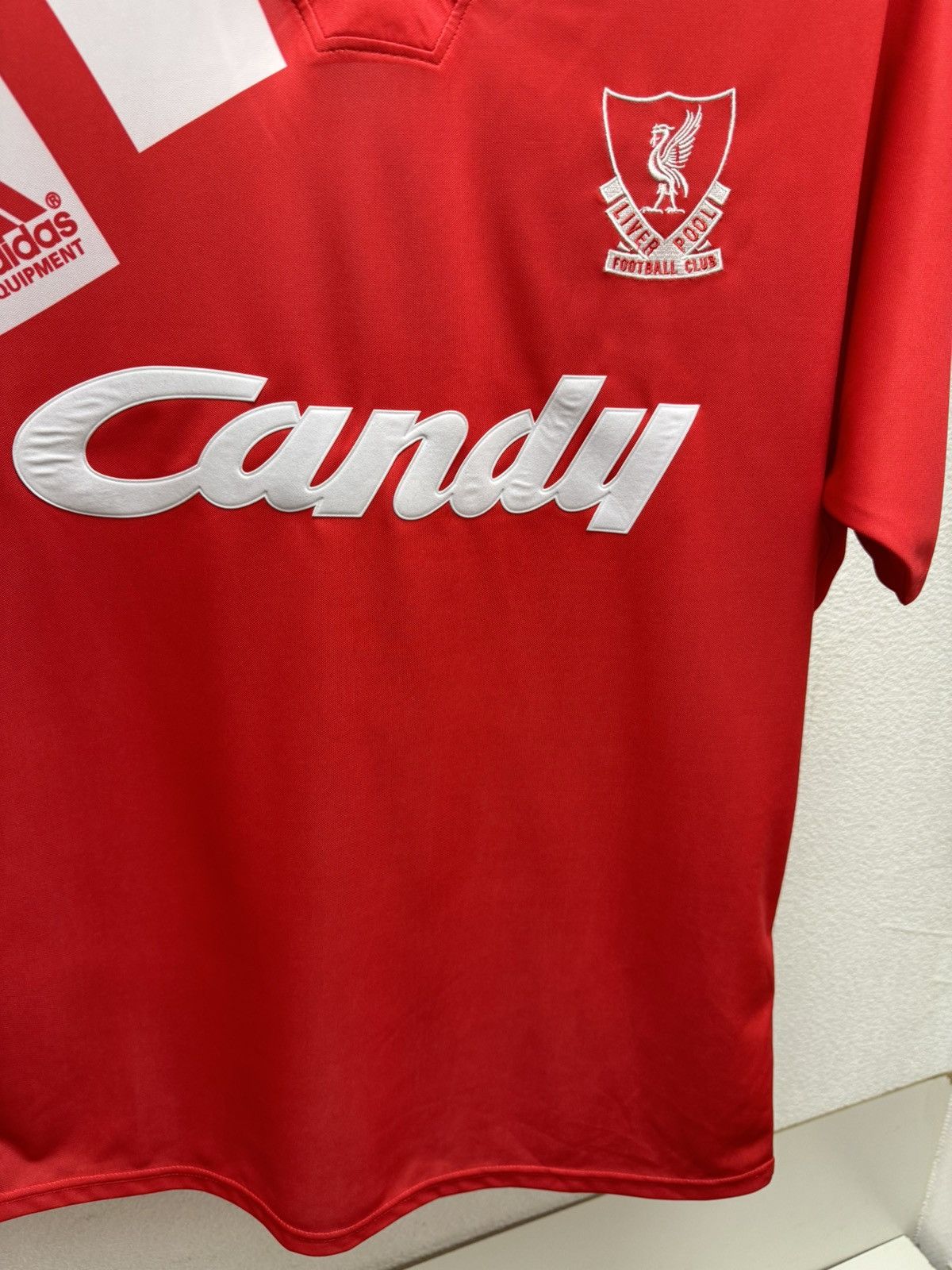 Adidas Liverpool adidas vintage soccer jersey Xl sz Candy equipment Size US L / EU 52-54 / 3 - 7 Thumbnail