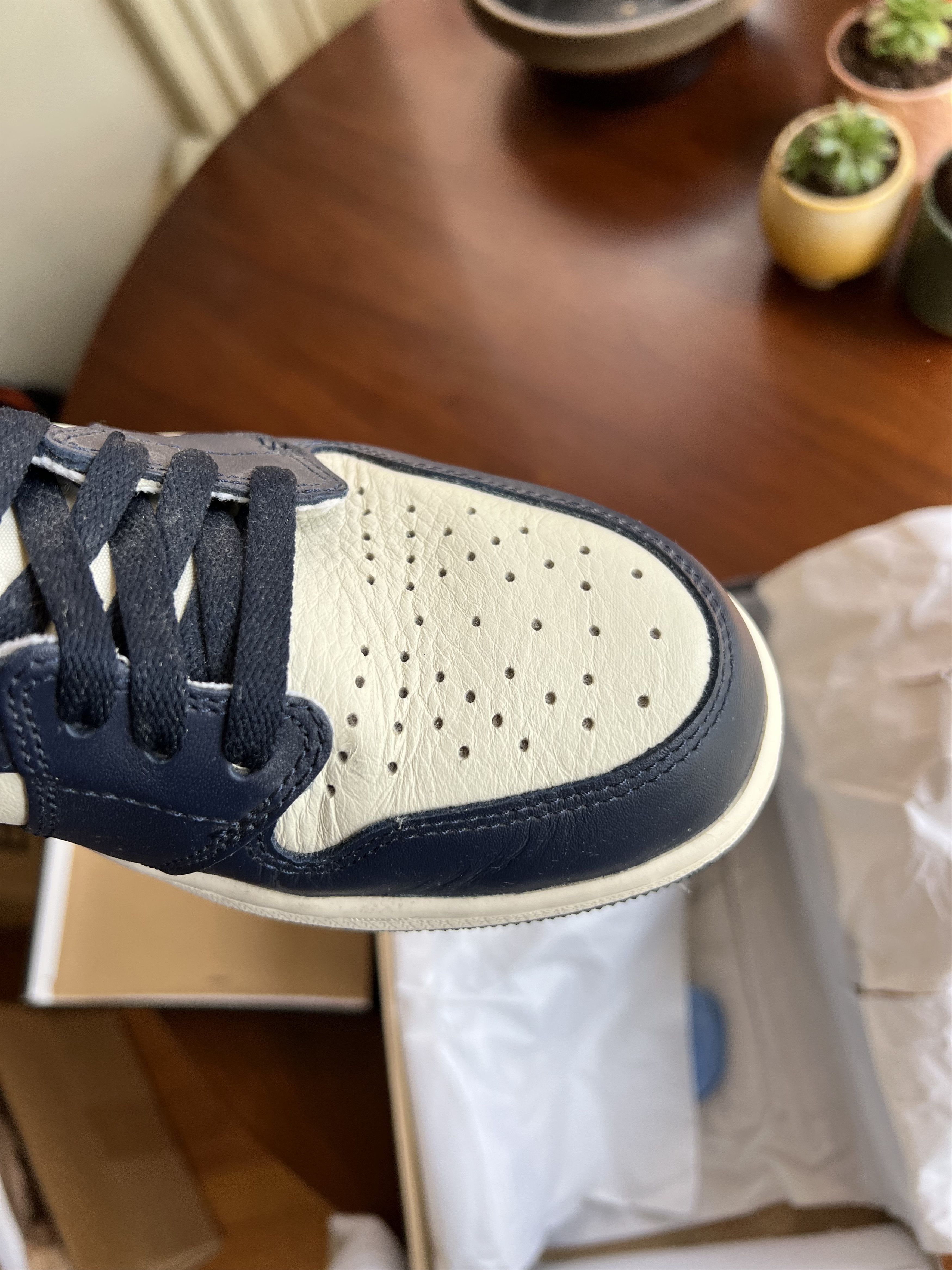 Nike Air Jordan 1 Osbidian Size US 11 / EU 44 - 5 Thumbnail