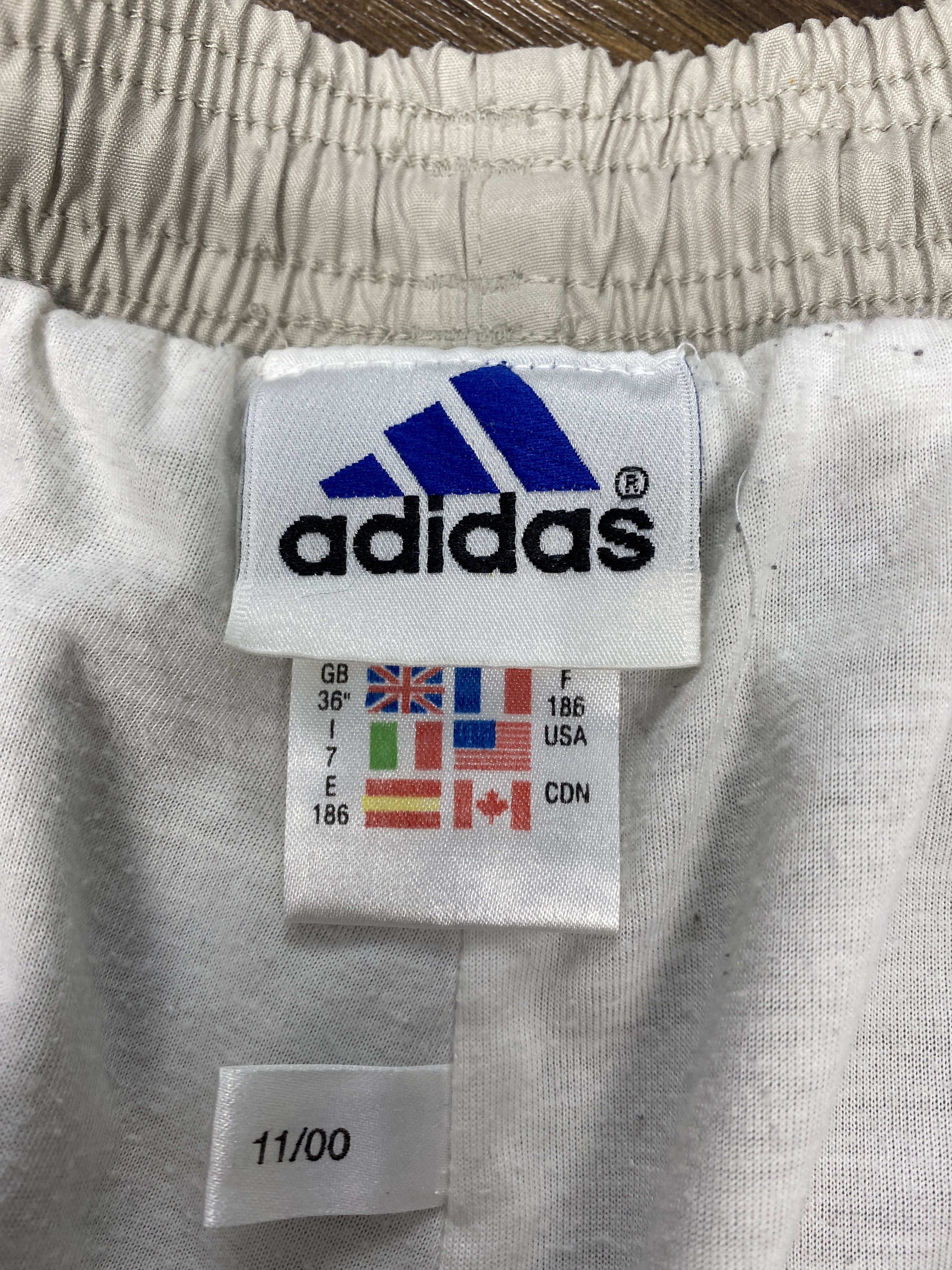 Adidas Adidas vintage baggy parachute nylon track pants y2k Size US 36 / EU 52 - 6 Thumbnail