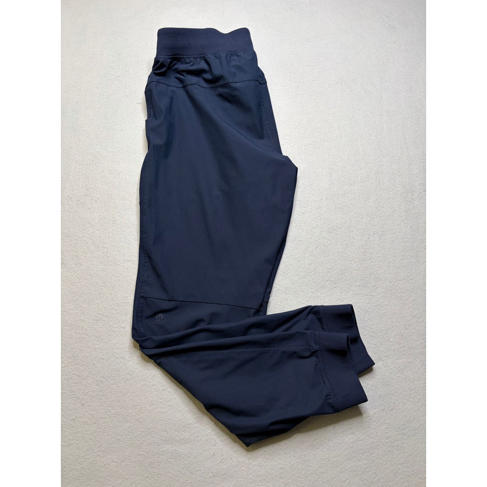 Lululemon Lululemon Men’s Jogger Pants Size Large Black Athletic Size US 26 / EU 42 - 4 Thumbnail