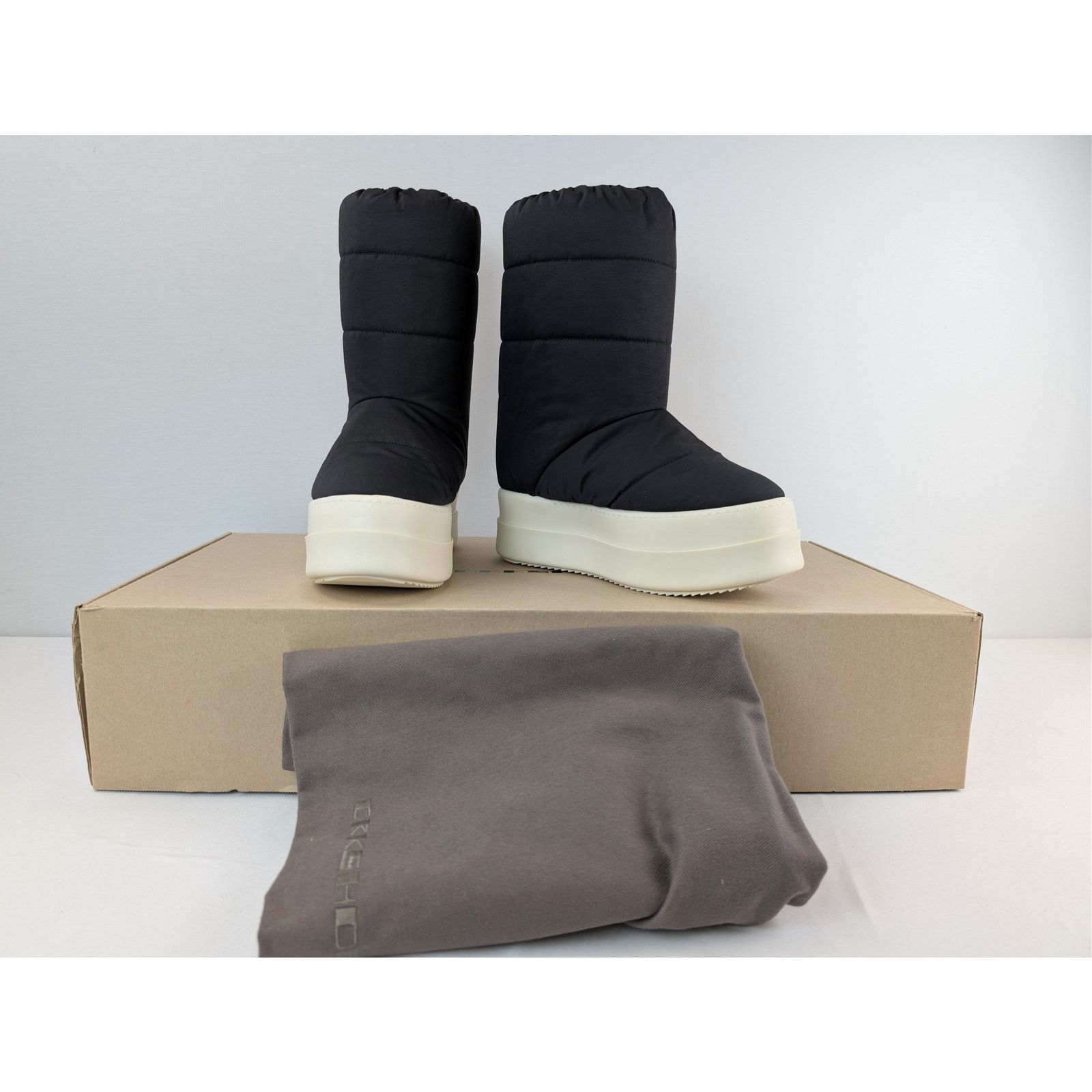 Rick Owens Drkshdw o1rshd1 Mega Bumper Lunar Boots in Black/White Size US 10 / EU 43 - 19 Thumbnail