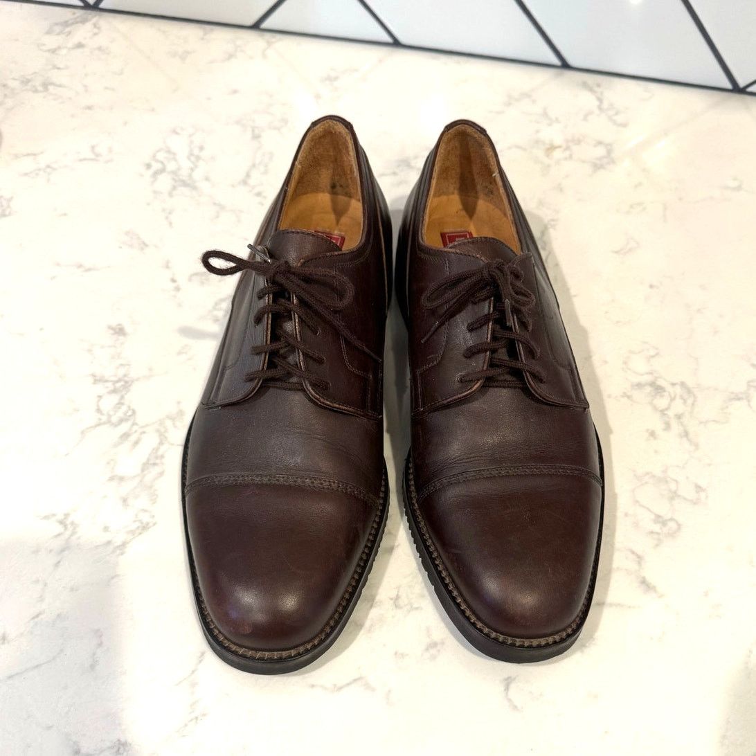 E.T. Wright E.T. Wright Oxford Dress Shoes Italian Made leather size 11 Size US 11 / EU 44 - 4 Thumbnail