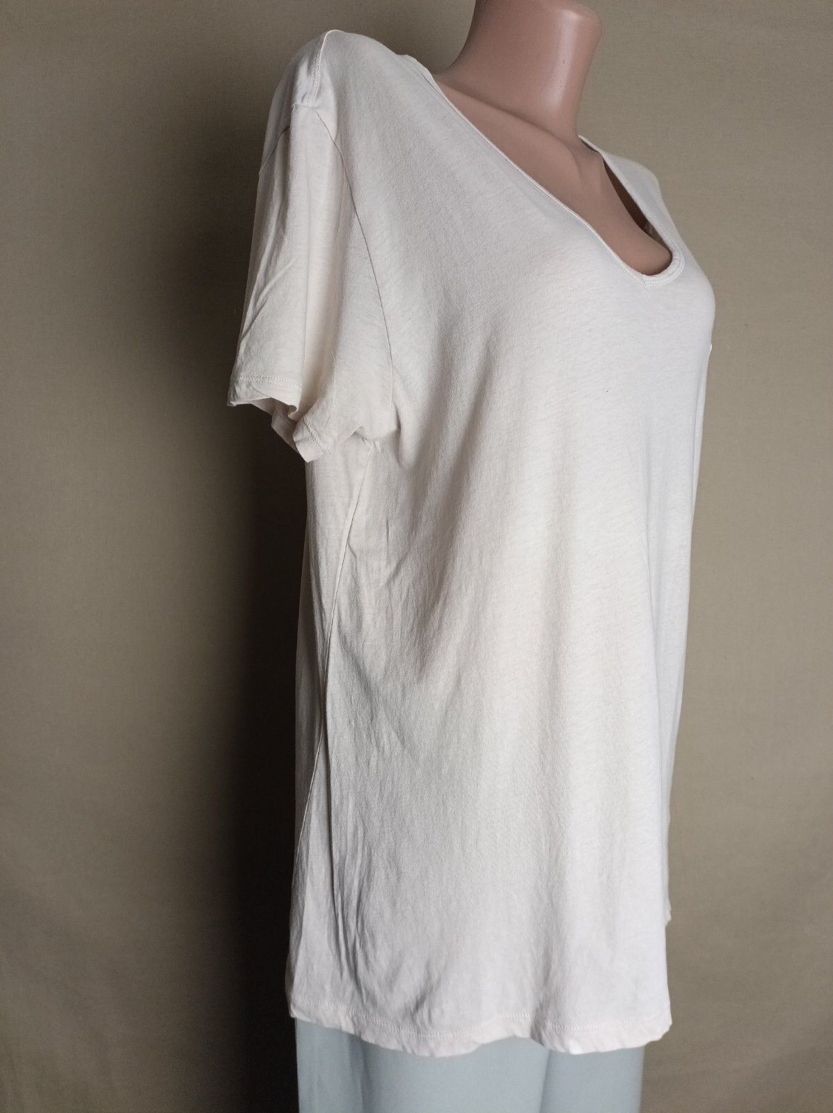 Burberry Burberry London Brit Beige V-neck Cotton T-Shirt Size XL Size XL / US 12-14 / IT 48-50 - 4 Thumbnail