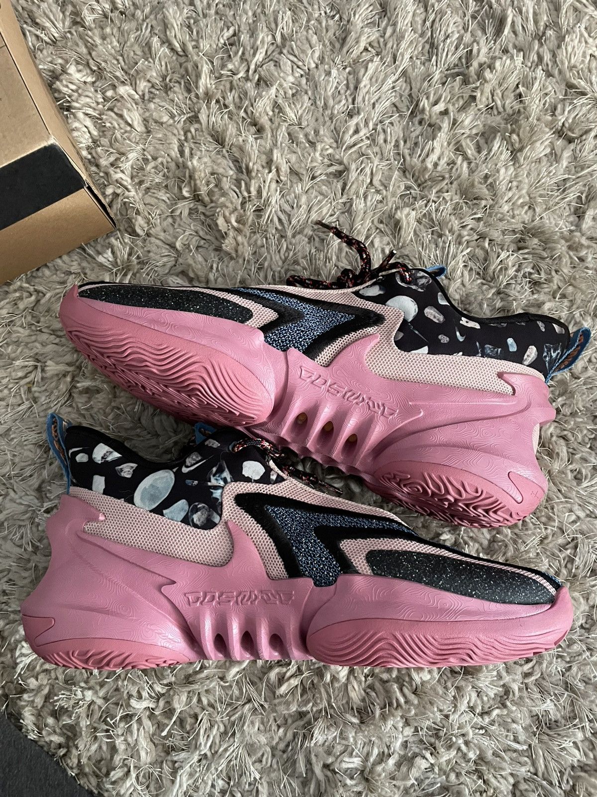 Nike Nike Cosmic Unity 2 Precious Gems Size US 9.5 / EU 42-43 - 3 Thumbnail