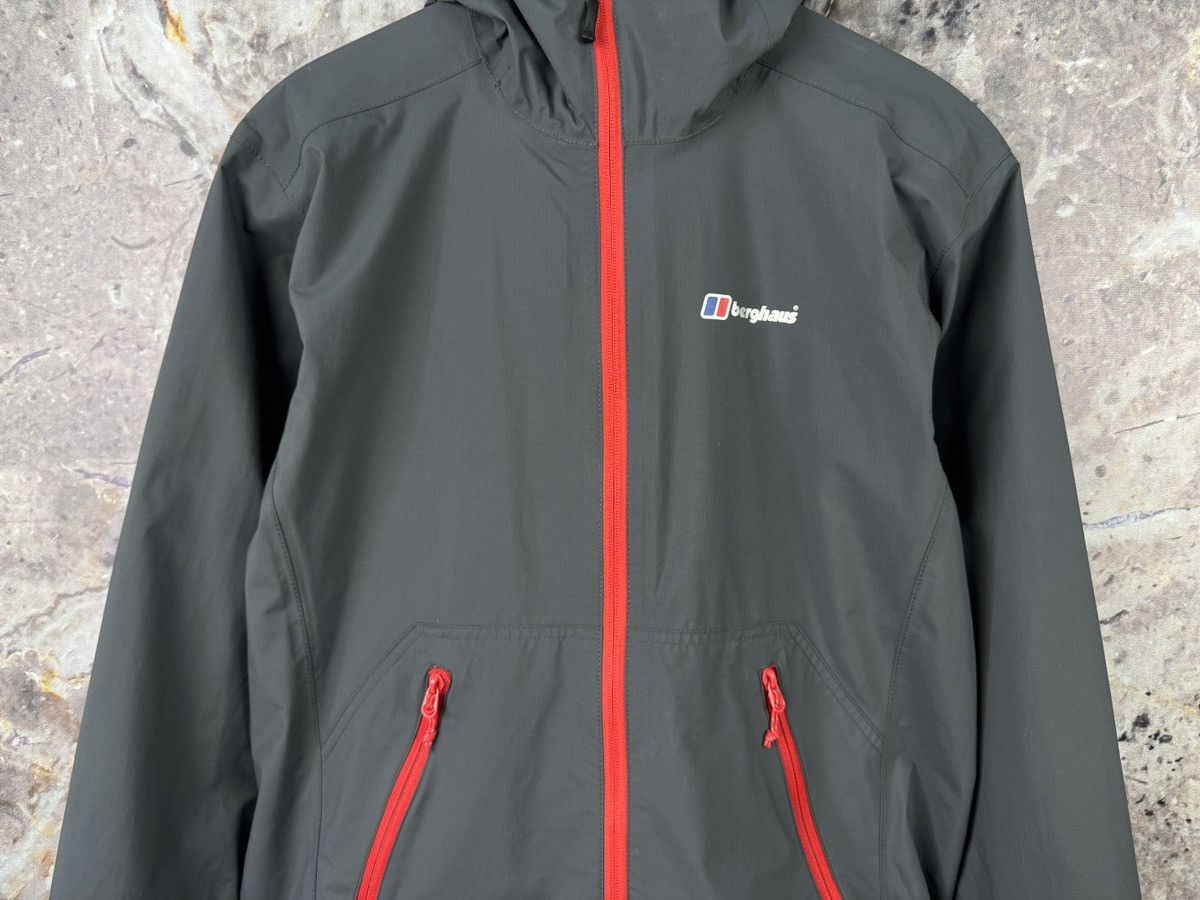 Berghaus Men’s Berghaus Jacket Lightweight Windbreaker Outdoor Size S Size US S / EU 44-46 / 1 - 3 Thumbnail